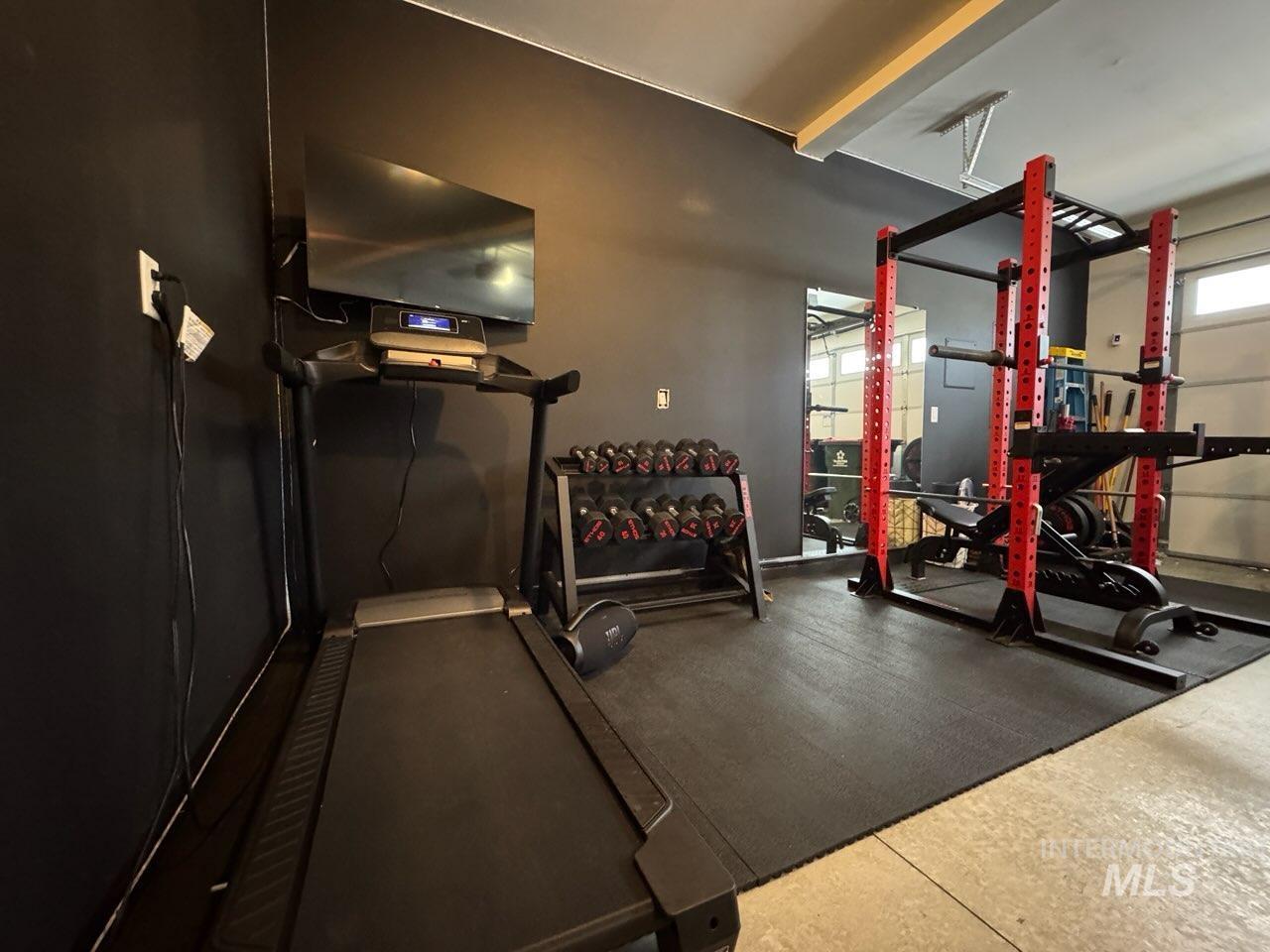 4637 W Riva Capri Ct, Meridian, Idaho 83646, 3 Bedrooms, 2.5 Bathrooms, Residential For Sale, Price $425,000,MLS 98961874