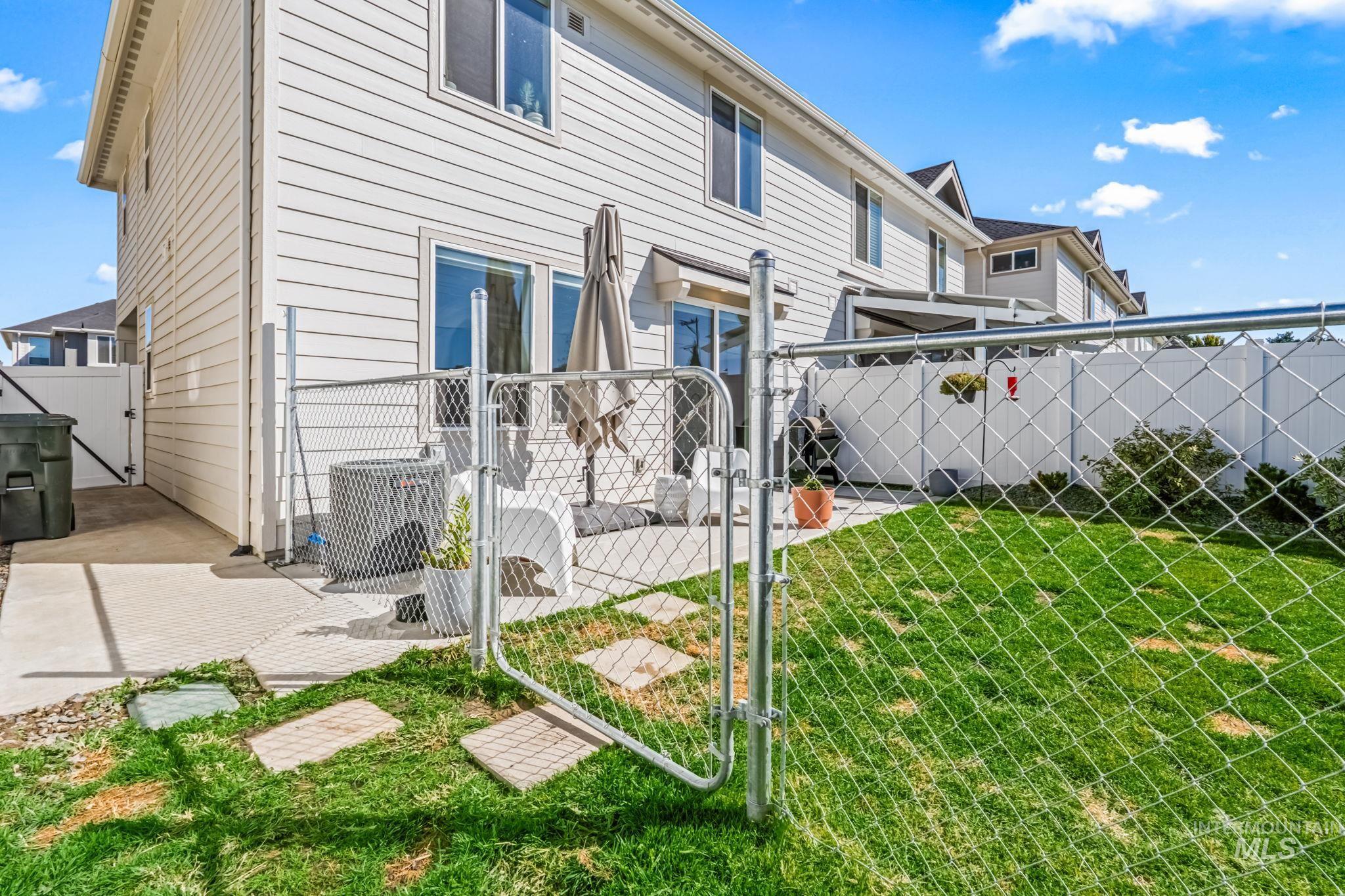 4637 W Riva Capri Ct, Meridian, Idaho 83646, 3 Bedrooms, 2.5 Bathrooms, Residential For Sale, Price $425,000,MLS 98961874