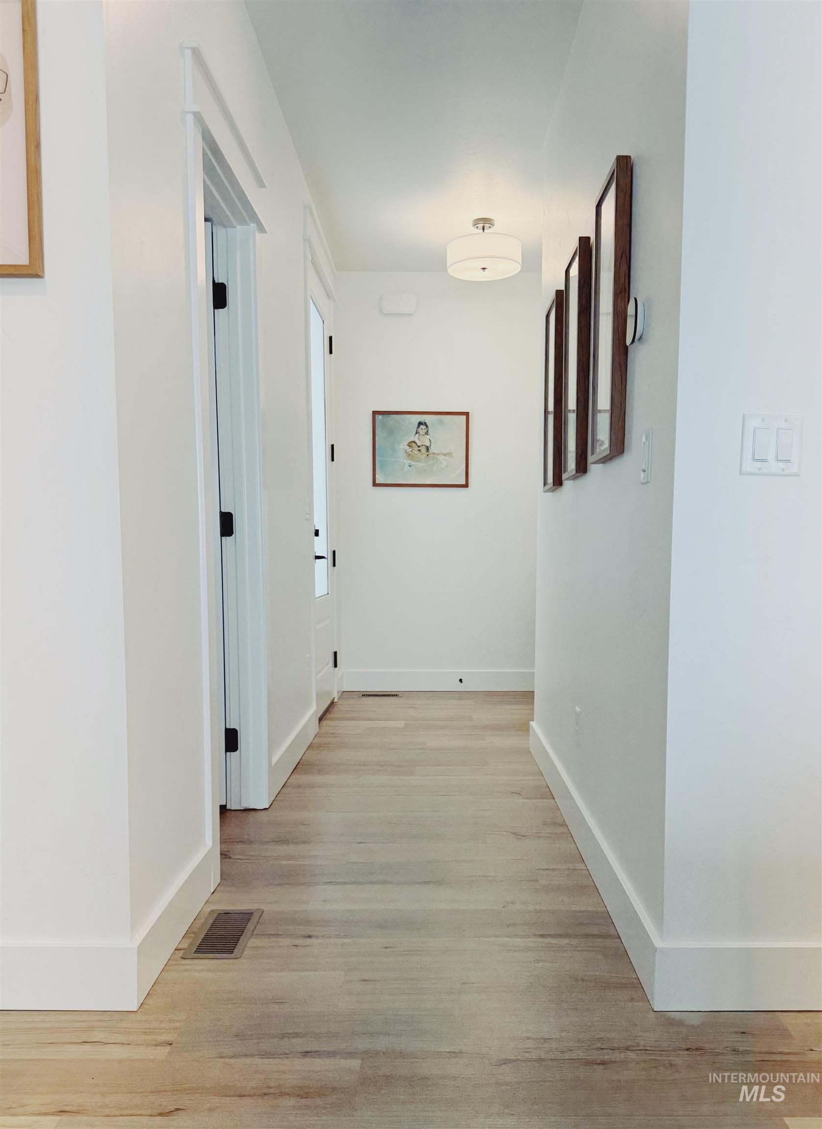 4637 W Riva Capri Ct, Meridian, Idaho 83646, 3 Bedrooms, 2.5 Bathrooms, Residential For Sale, Price $425,000,MLS 98961874