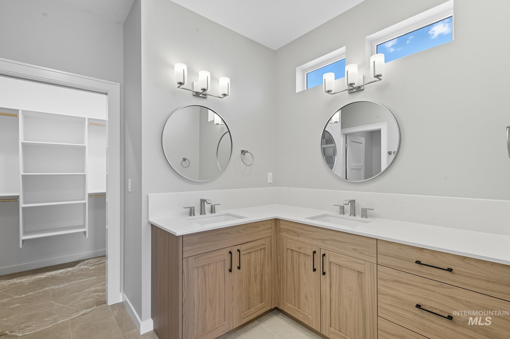 2095 W Ibis Drive, Nampa, Idaho 83686, 3 Bedrooms, 2 Bathrooms, Residential For Sale, Price $548,900,MLS 98961876