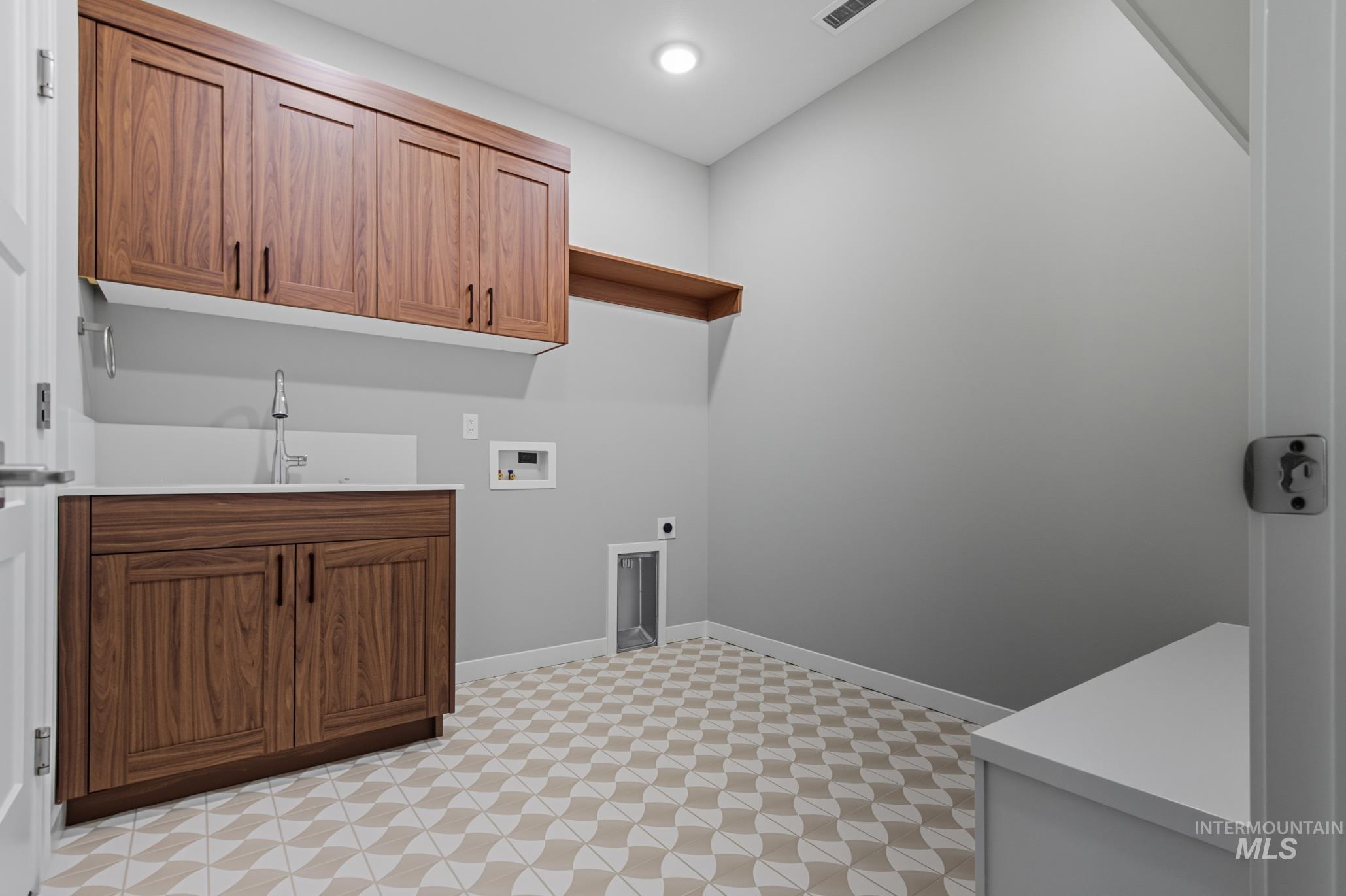 2095 W Ibis Drive, Nampa, Idaho 83686, 3 Bedrooms, 2 Bathrooms, Residential For Sale, Price $548,900,MLS 98961876