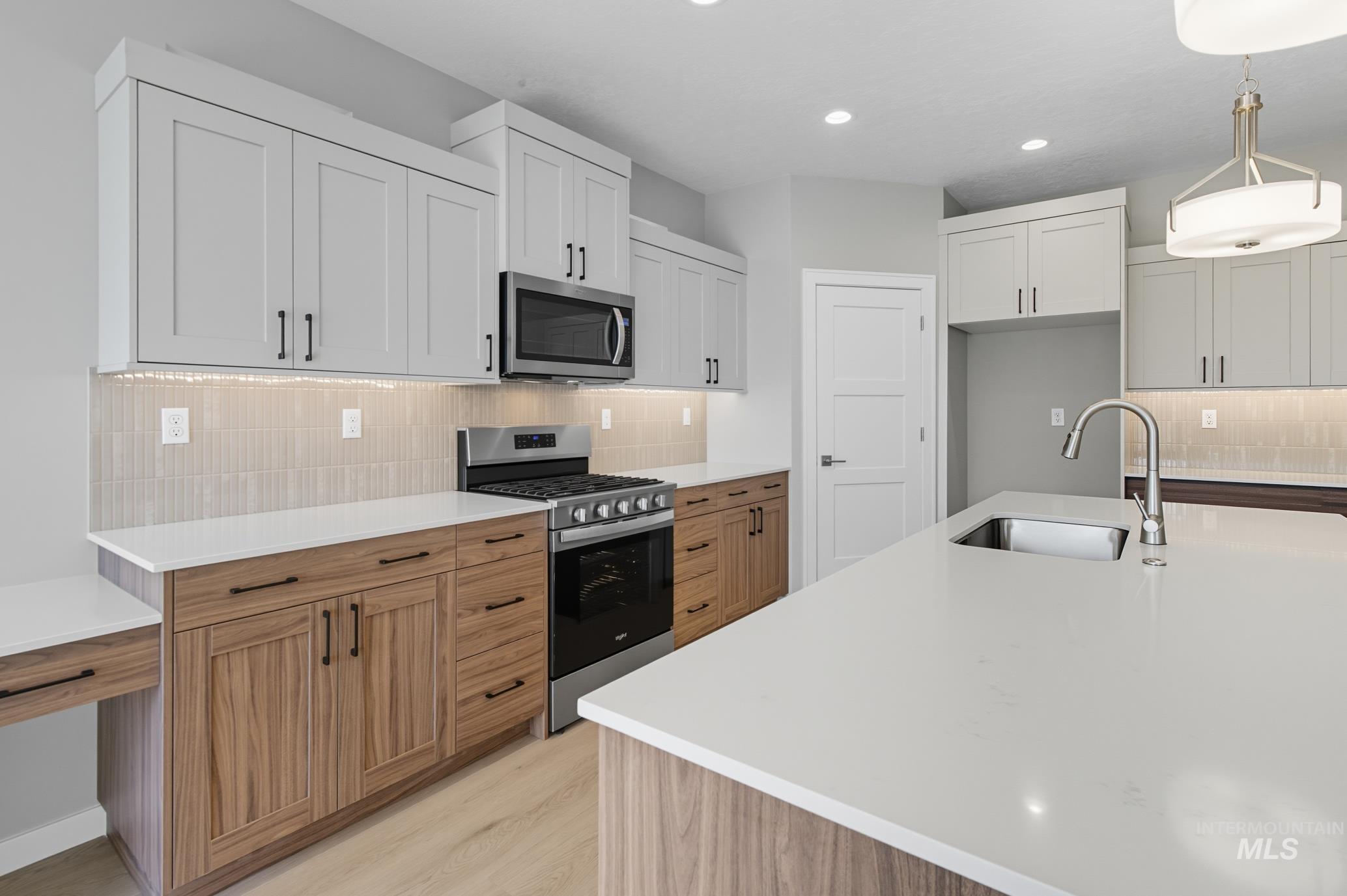 2095 W Ibis Drive, Nampa, Idaho 83686, 3 Bedrooms, 2 Bathrooms, Residential For Sale, Price $548,900,MLS 98961876