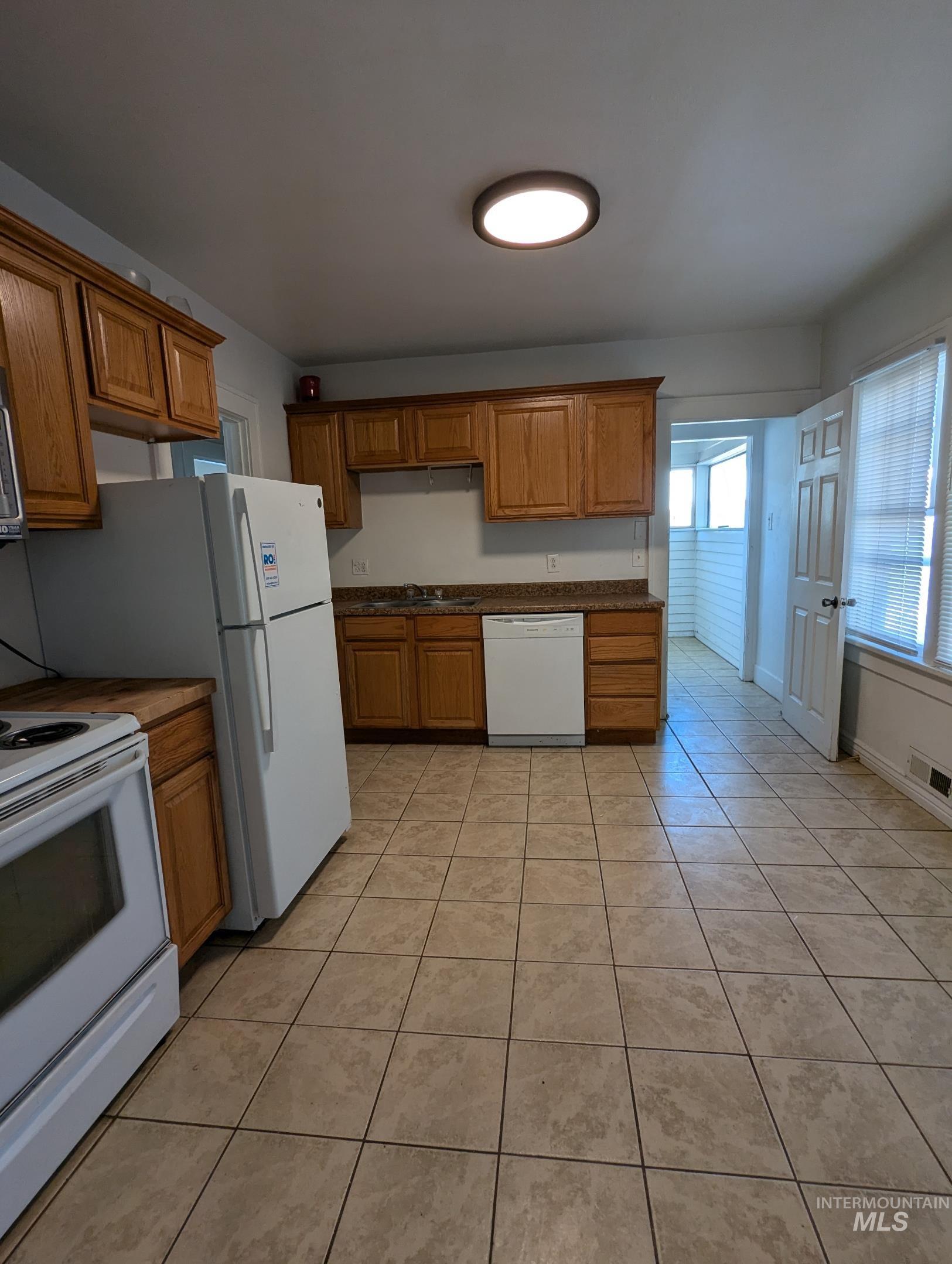 359 N 2nd Ave, Twin Falls, Idaho 83301, 2 Bedrooms, 1 Bathroom, Residential For Sale, Price $234,500, 98961894