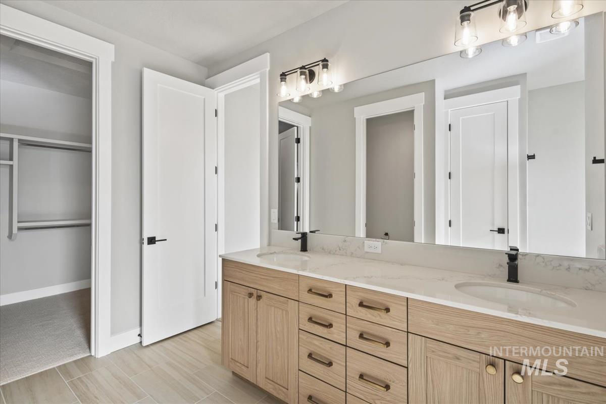 15319 Rhodes Ct, Caldwell, Idaho 83607, 4 Bedrooms, 2.5 Bathrooms, Residential For Sale, Price $1,034,900, 98961905