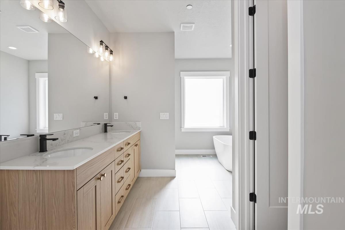 15319 Rhodes Ct, Caldwell, Idaho 83607, 4 Bedrooms, 2.5 Bathrooms, Residential For Sale, Price $1,034,900, 98961905