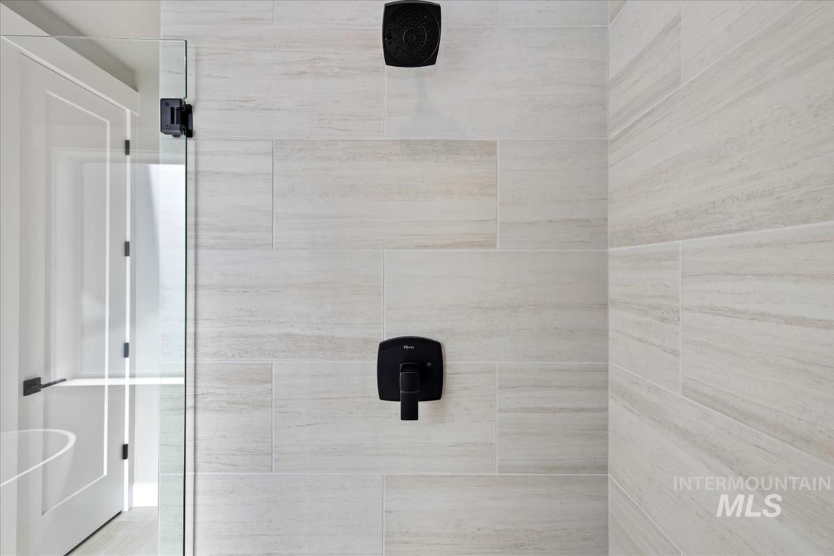 15319 Rhodes Ct, Caldwell, Idaho 83607, 4 Bedrooms, 2.5 Bathrooms, Residential For Sale, Price $1,034,900, 98961905