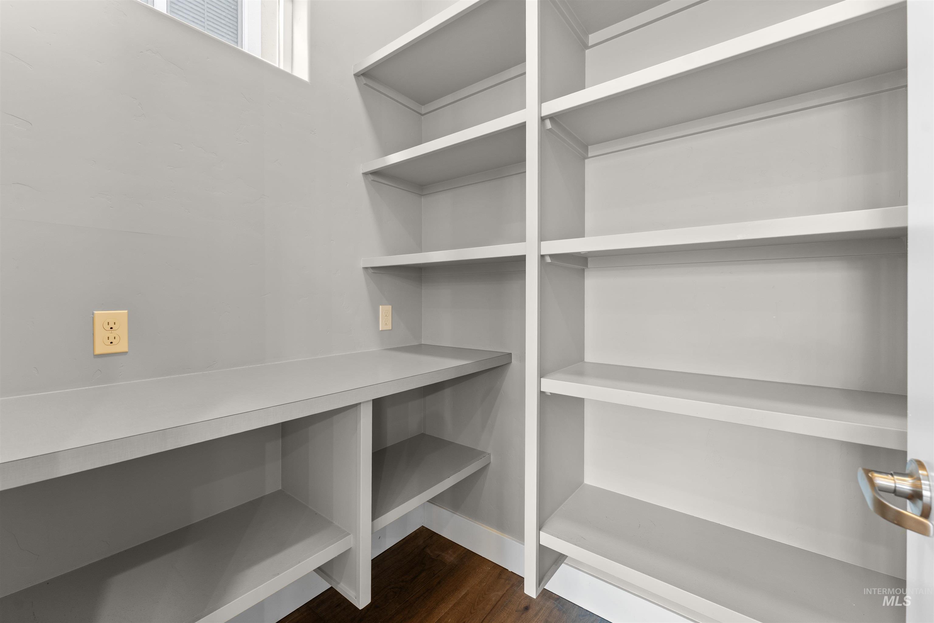 3464 E Macumbo Ln, Meridian, Idaho 83642, 2 Bedrooms, 2 Bathrooms, Residential For Sale, Price $579,900,MLS 98961917