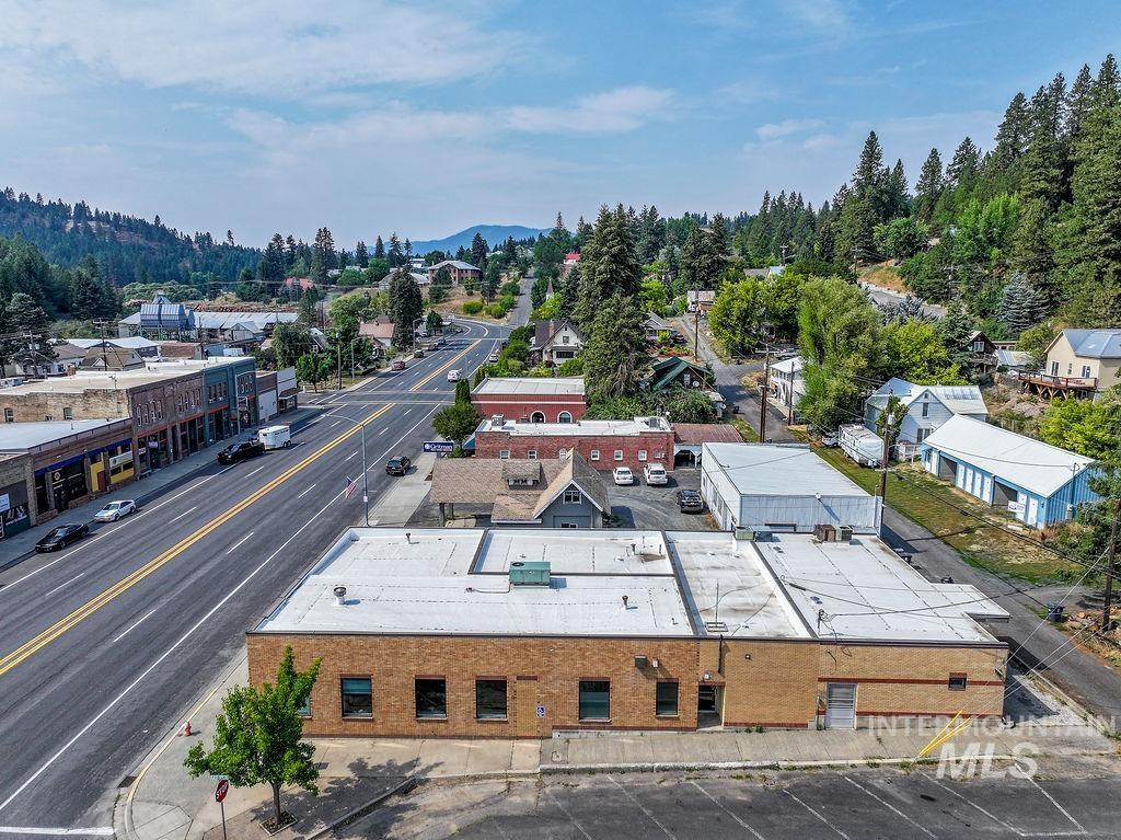 424 S Main St, Troy, Idaho 83871, Business/Commercial For Sale, Price $590,000, 98961918