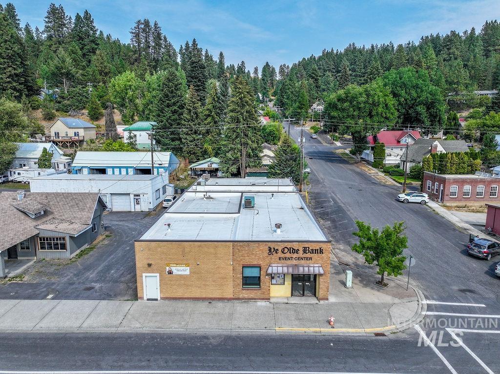 424 S Main St, Troy, Idaho 83871, Business/Commercial For Sale, Price $590,000, 98961918