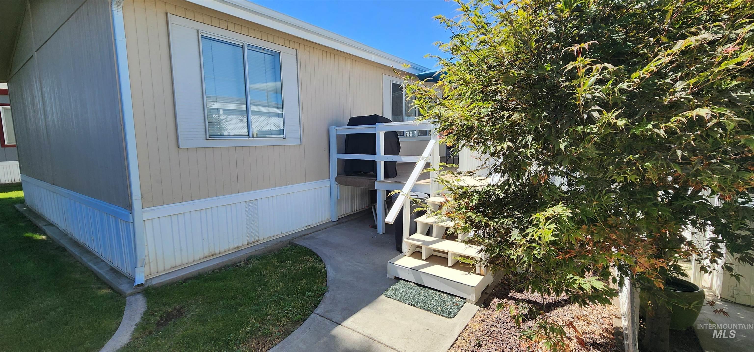 2115 6th Ave, Clarkston, Washington 99403, 3 Bedrooms, 2 Bathrooms, Residential For Sale, Price $132,500,MLS 98961925