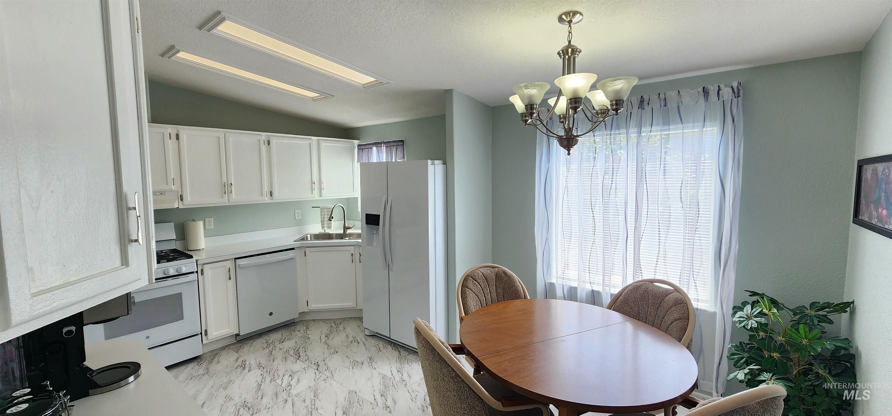 2115 6th Ave, Clarkston, Washington 99403, 3 Bedrooms, 2 Bathrooms, Residential For Sale, Price $132,500,MLS 98961925