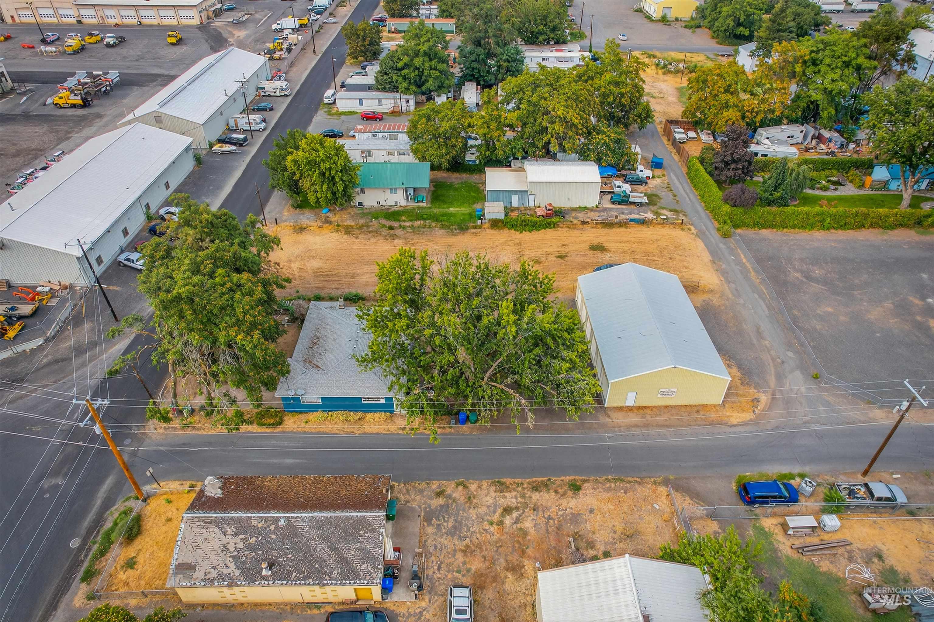 705 28th St N, Lewiston, Idaho 83501, 2 Bedrooms, 1 Bathroom, Residential For Sale, Price $375,000,MLS 98961928