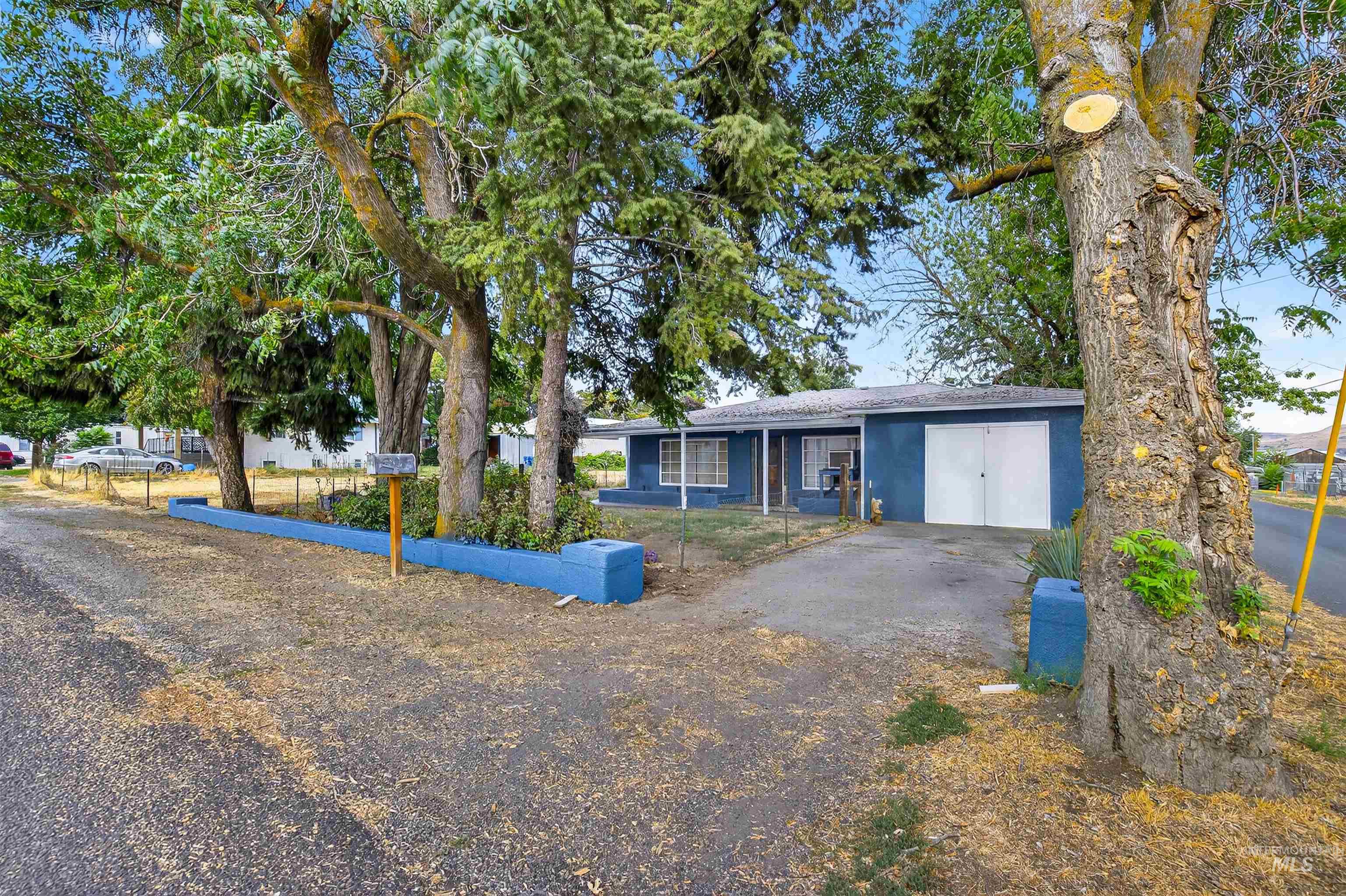 705 28th St N, Lewiston, Idaho 83501, 2 Bedrooms, 1 Bathroom, Residential For Sale, Price $375,000,MLS 98961928