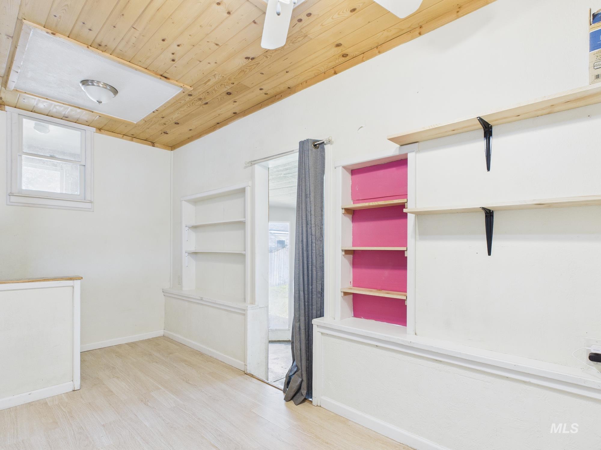 705 12th Street, Clarkston, Washington 99403, 4 Bedrooms, 2 Bathrooms, Residential For Sale, Price $325,000,MLS 98961933