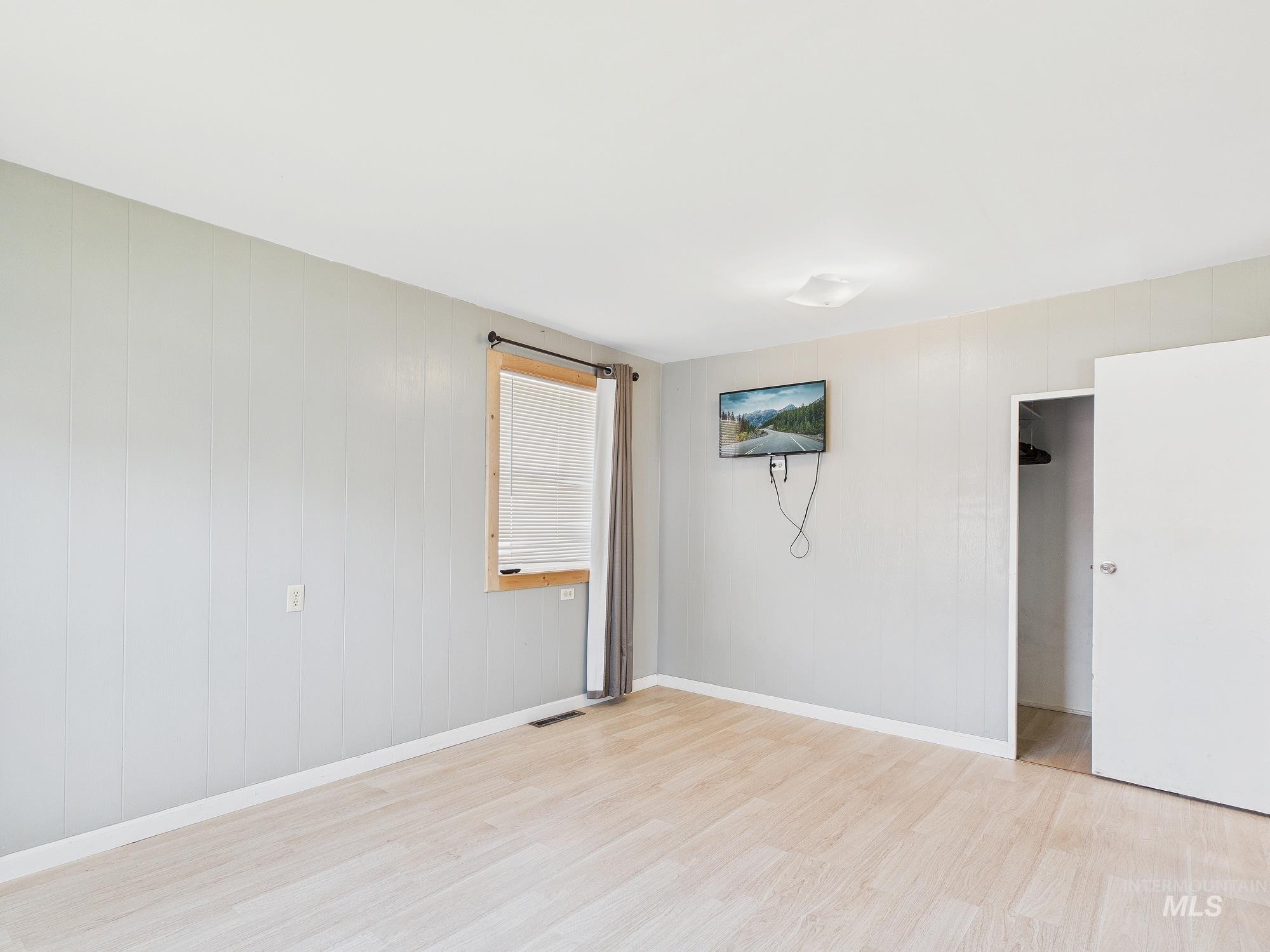 705 12th Street, Clarkston, Washington 99403, 4 Bedrooms, 2 Bathrooms, Residential For Sale, Price $325,000,MLS 98961933