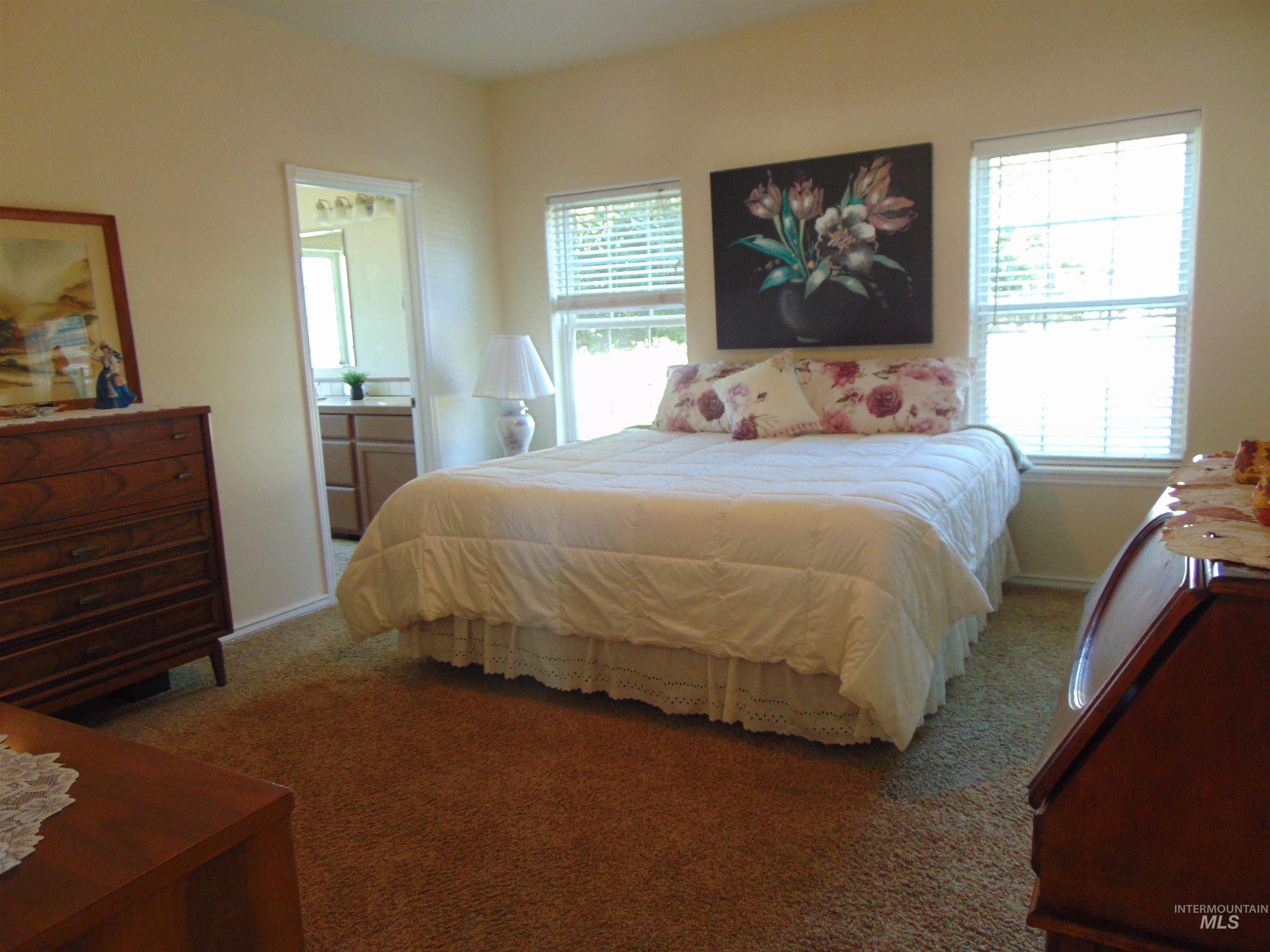 2543 Lauren Dr., Ontario, Oregon 97914, 4 Bedrooms, 2.5 Bathrooms, Residential For Sale, Price $511,000, 98961942