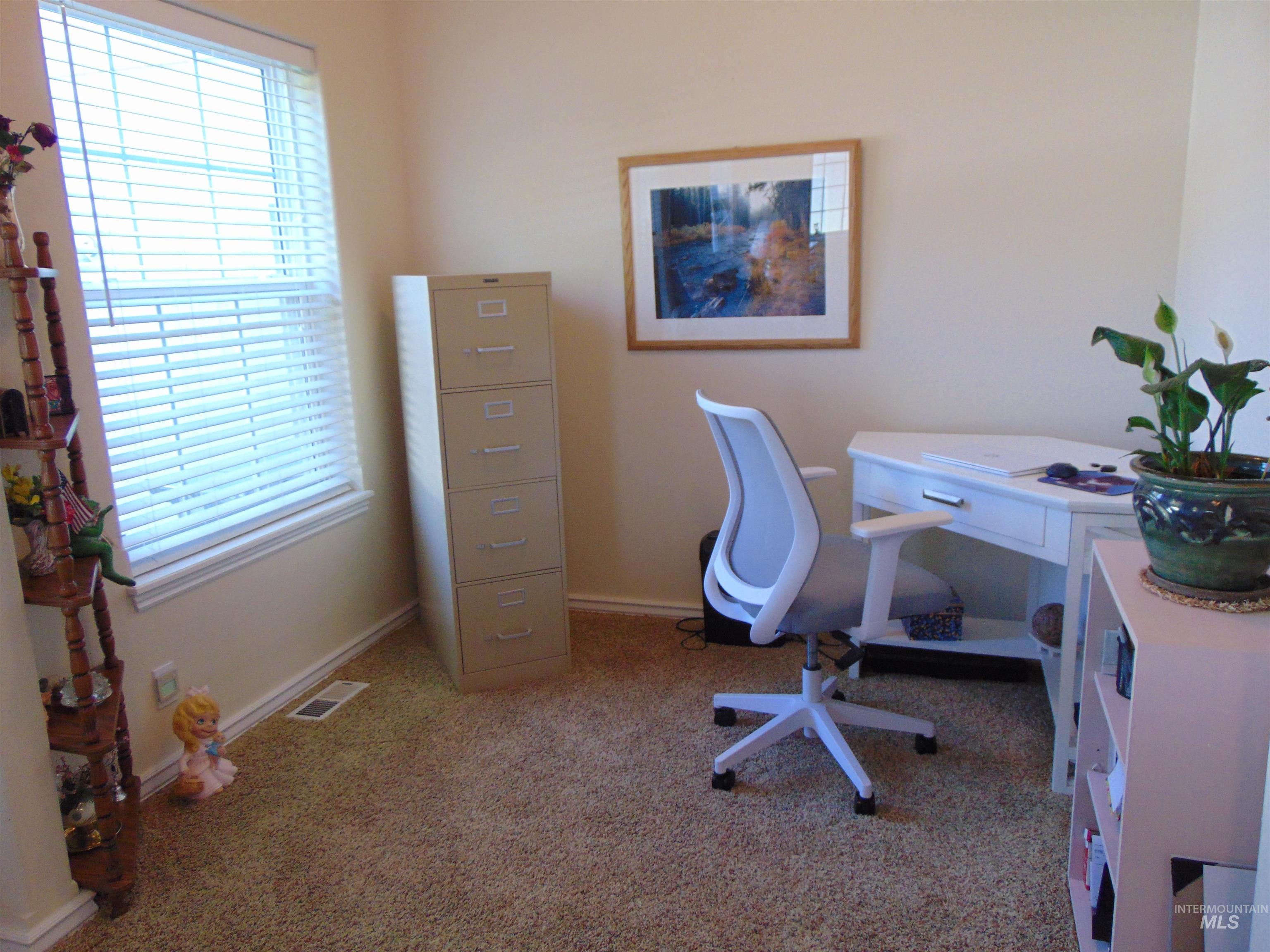 2543 Lauren Dr., Ontario, Oregon 97914, 4 Bedrooms, 2.5 Bathrooms, Residential For Sale, Price $511,000, 98961942