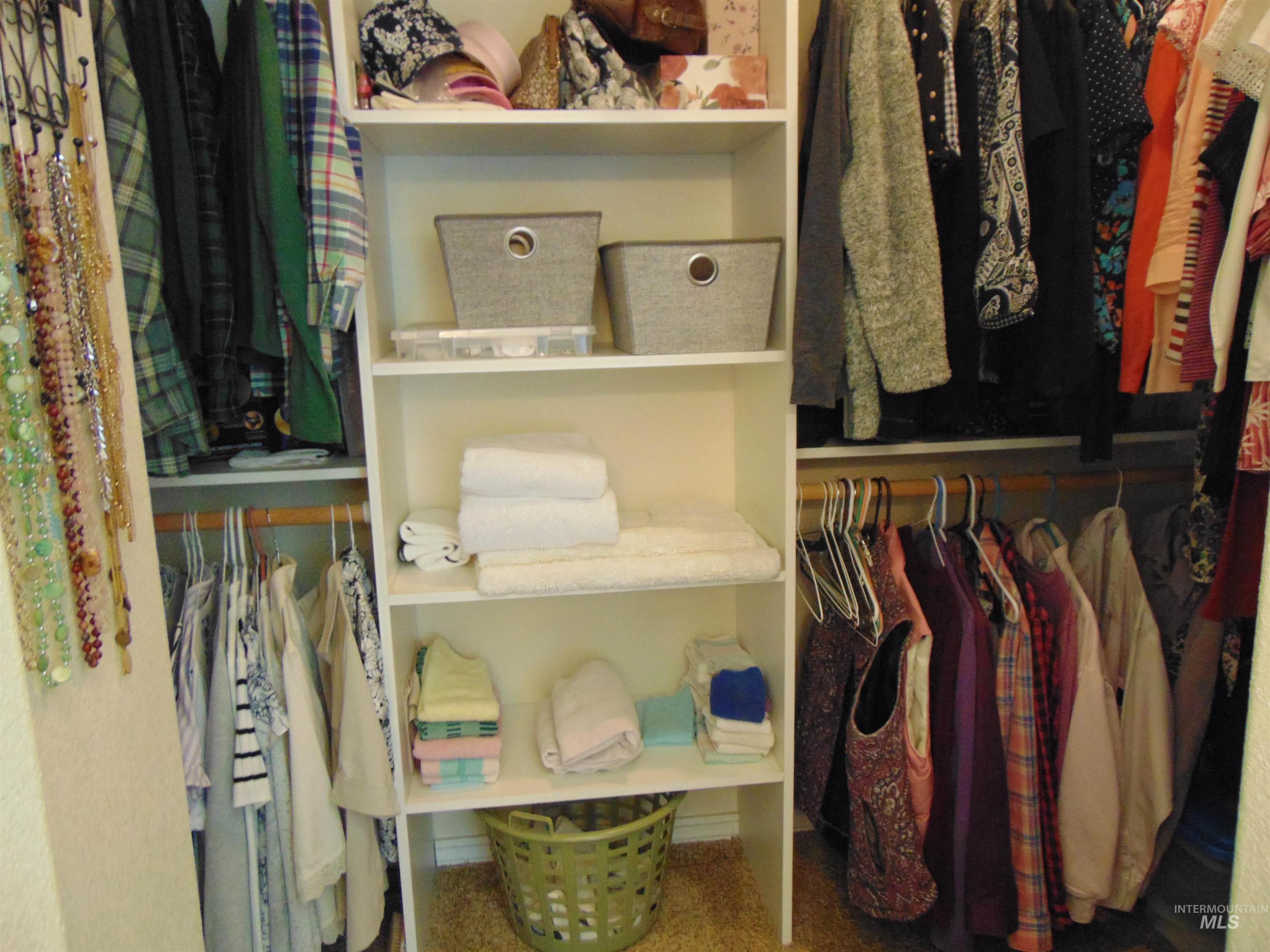 2543 Lauren Dr., Ontario, Oregon 97914, 4 Bedrooms, 2.5 Bathrooms, Residential For Sale, Price $511,000, 98961942