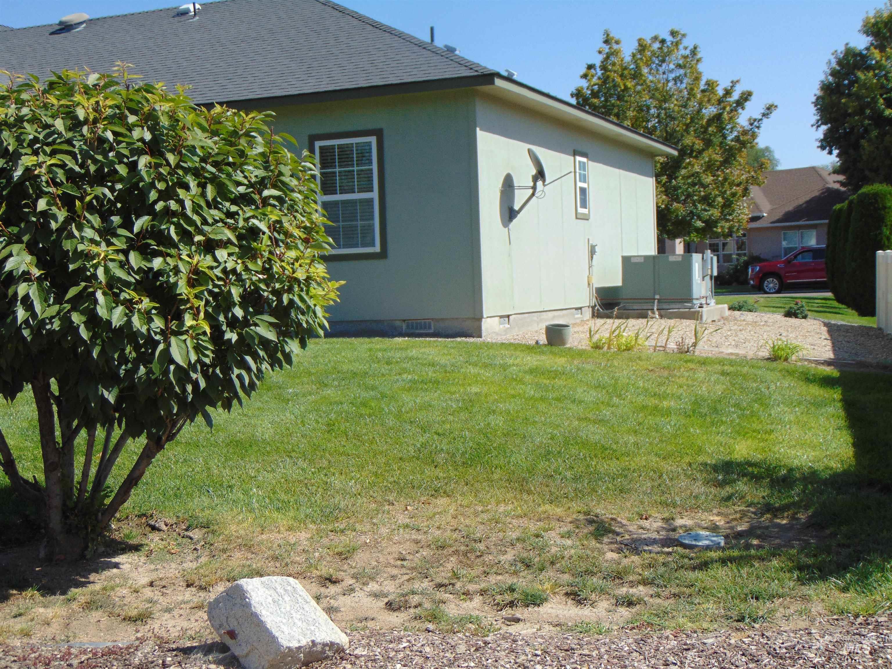 2543 Lauren Dr., Ontario, Oregon 97914, 4 Bedrooms, 2.5 Bathrooms, Residential For Sale, Price $511,000, 98961942