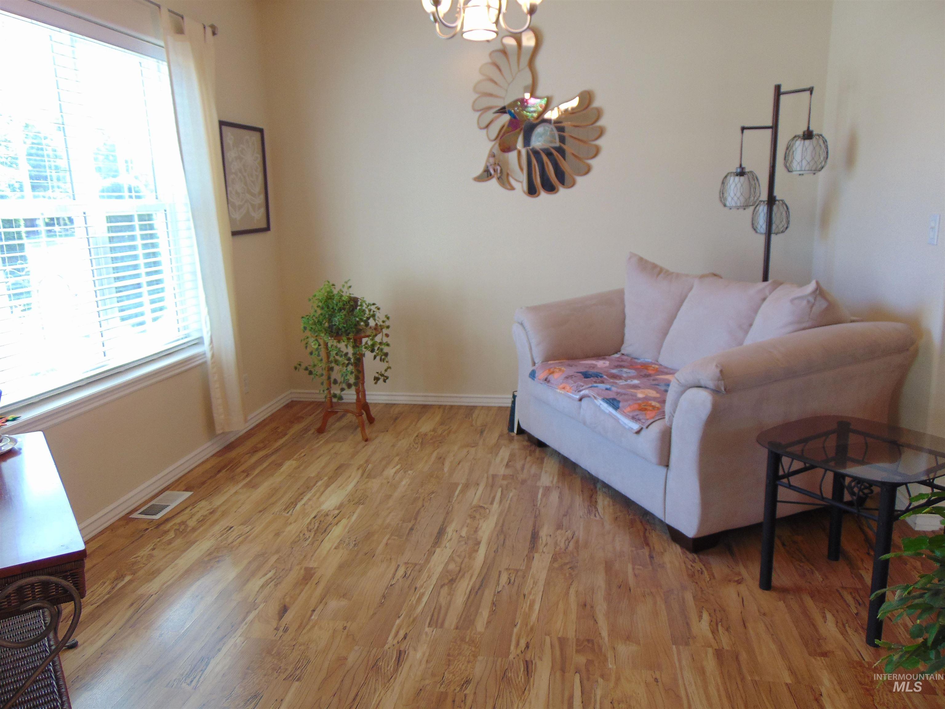 2543 Lauren Dr., Ontario, Oregon 97914, 4 Bedrooms, 2.5 Bathrooms, Residential For Sale, Price $511,000, 98961942