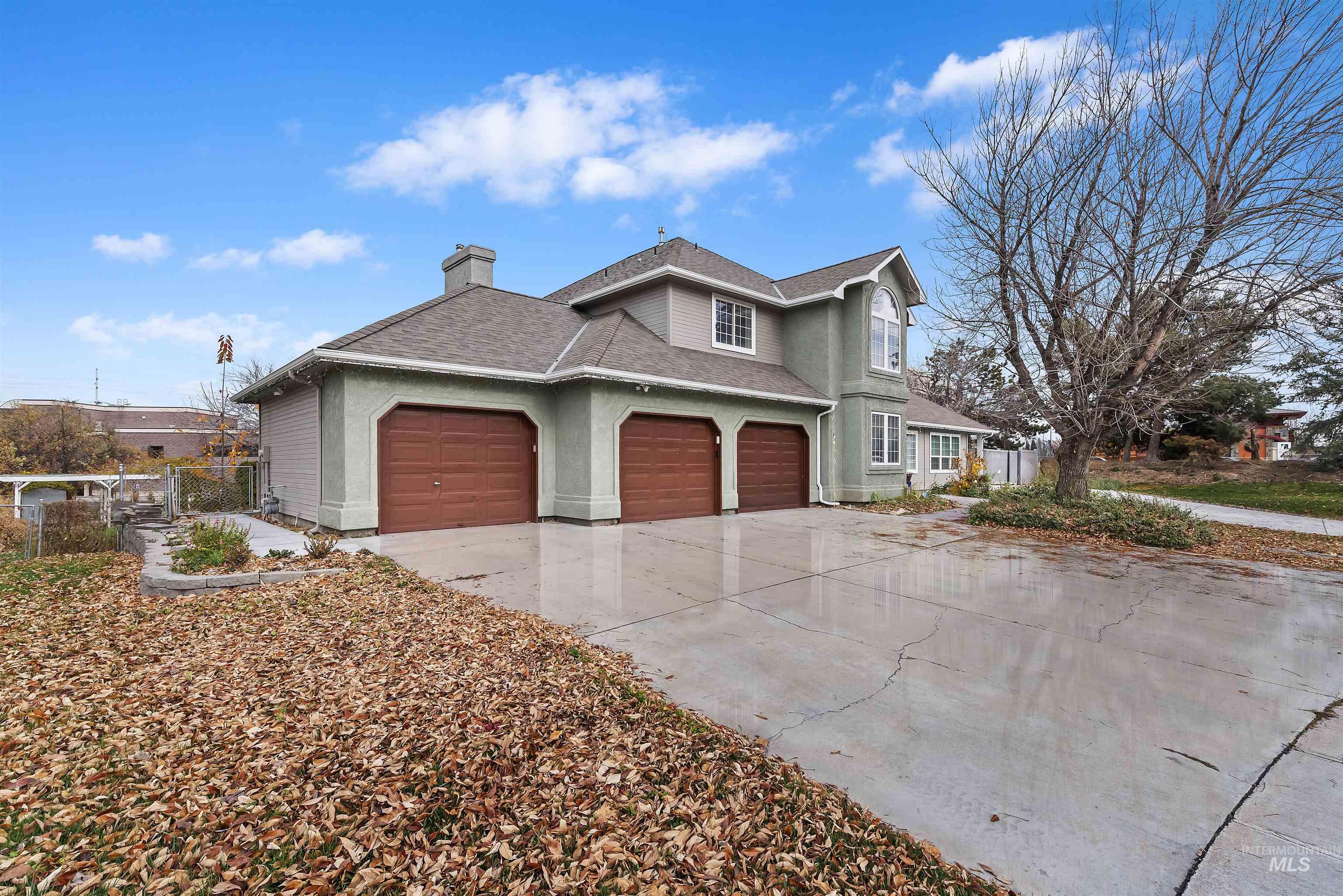 3160 E Springwood, Meridian, Idaho 83642, 6 Bedrooms, 4 Bathrooms, Residential For Sale, Price $1,550,000,MLS 98961988