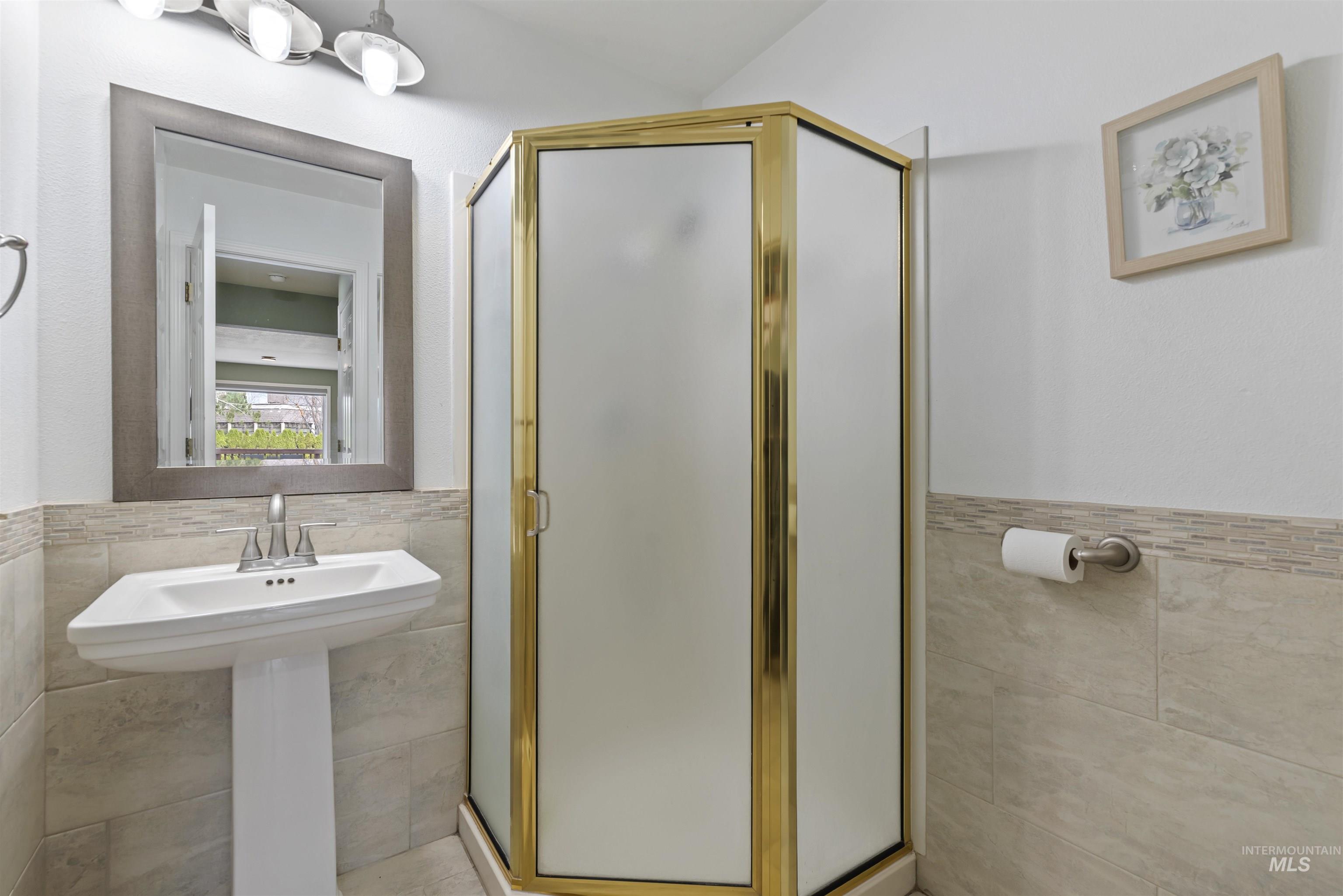 3160 E Springwood, Meridian, Idaho 83642, 6 Bedrooms, 4 Bathrooms, Residential For Sale, Price $1,550,000,MLS 98961988