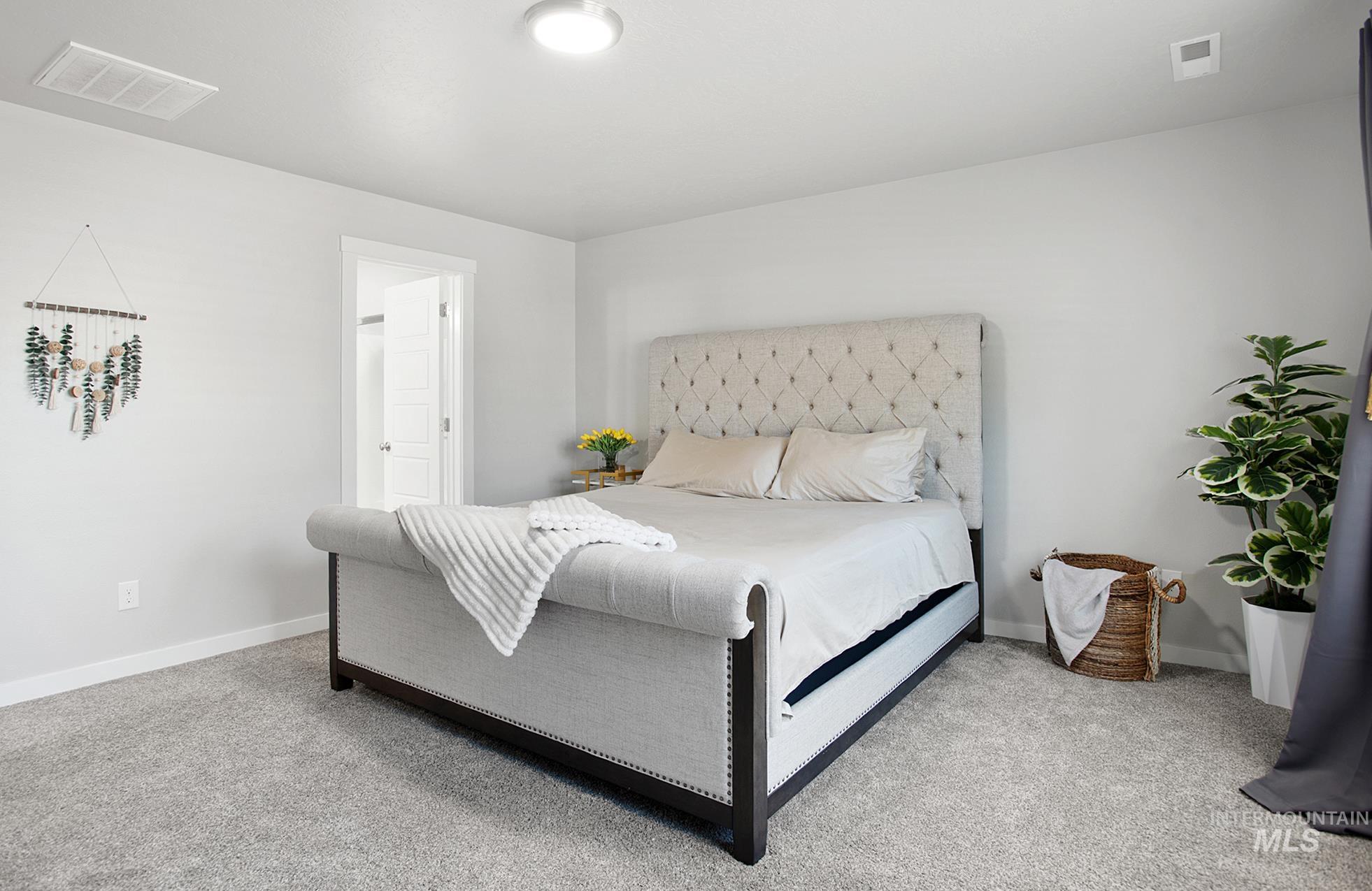 937 S Nautilus Ave, Boise, Idaho 83709, 4 Bedrooms, 2 Bathrooms, Residential For Sale, Price $529,000,MLS 98961999