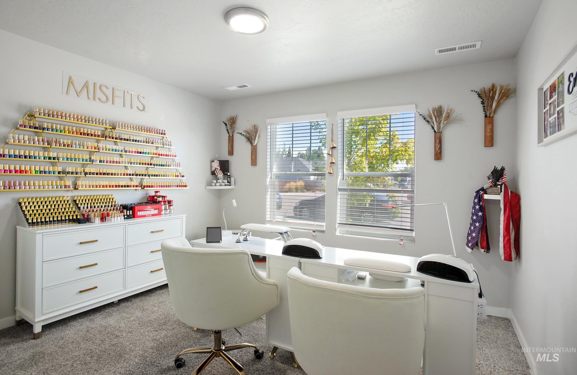 937 S Nautilus Ave, Boise, Idaho 83709, 4 Bedrooms, 2 Bathrooms, Residential For Sale, Price $529,000,MLS 98961999