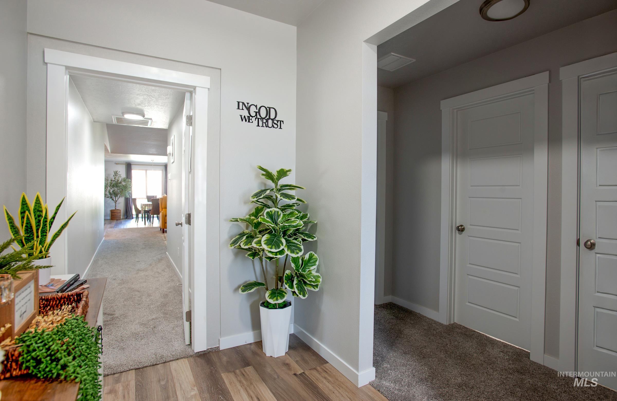 937 S Nautilus Ave, Boise, Idaho 83709, 4 Bedrooms, 2 Bathrooms, Residential For Sale, Price $529,000,MLS 98961999