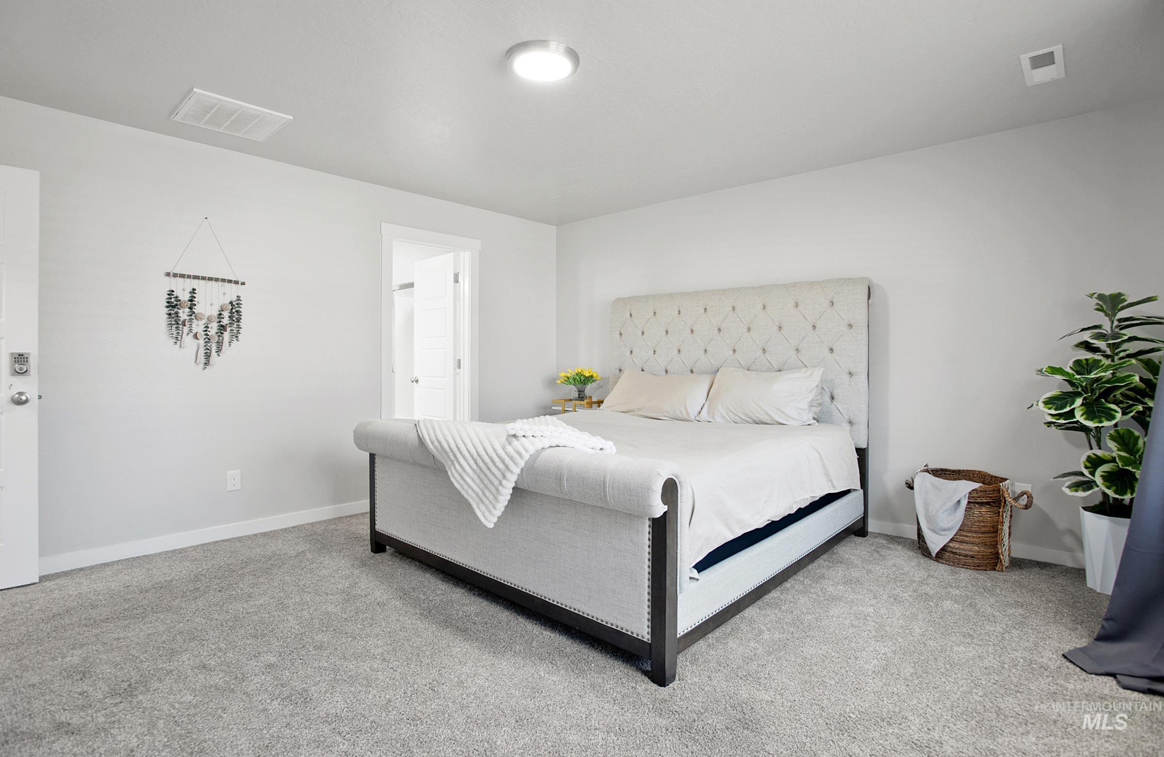 937 S Nautilus Ave, Boise, Idaho 83709, 4 Bedrooms, 2 Bathrooms, Residential For Sale, Price $529,000,MLS 98961999