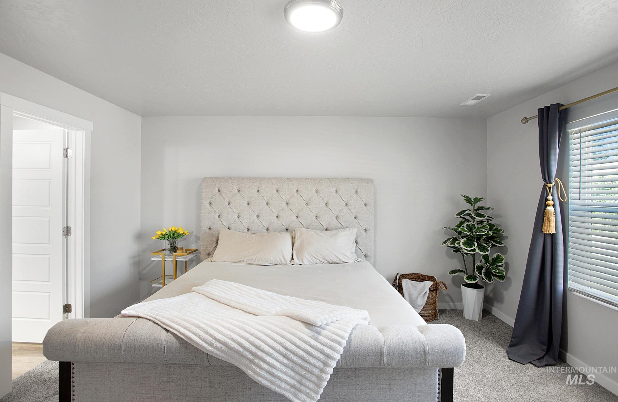 937 S Nautilus Ave, Boise, Idaho 83709, 4 Bedrooms, 2 Bathrooms, Residential For Sale, Price $529,000,MLS 98961999