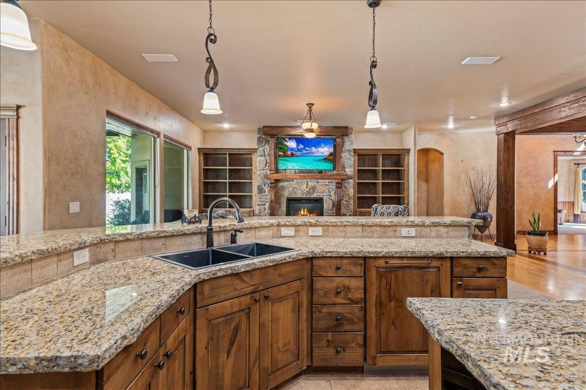 4324 W Briar Rock Ct, Eagle, Idaho 83616, 4 Bedrooms, 3.5 Bathrooms, Residential For Sale, Price $1,125,000,MLS 98962049