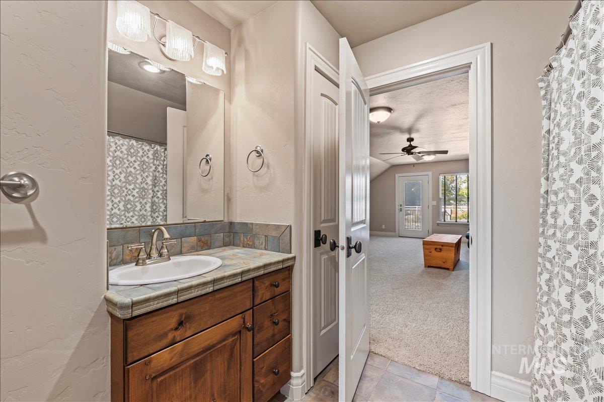 4324 W Briar Rock Ct, Eagle, Idaho 83616, 4 Bedrooms, 3.5 Bathrooms, Residential For Sale, Price $1,125,000,MLS 98962049