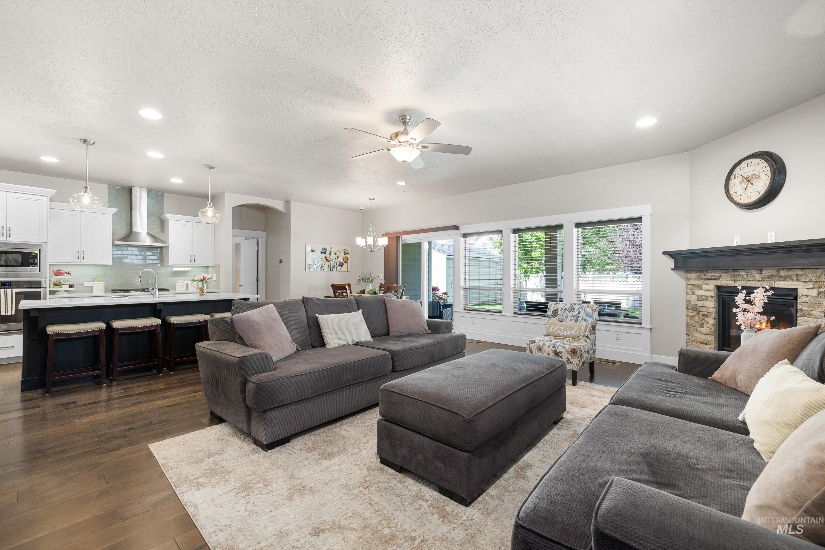 4569 N Tirso Ave, Meridian, Idaho 83646, 3 Bedrooms, 2 Bathrooms, Residential For Sale, Price $639,999,MLS 98962051