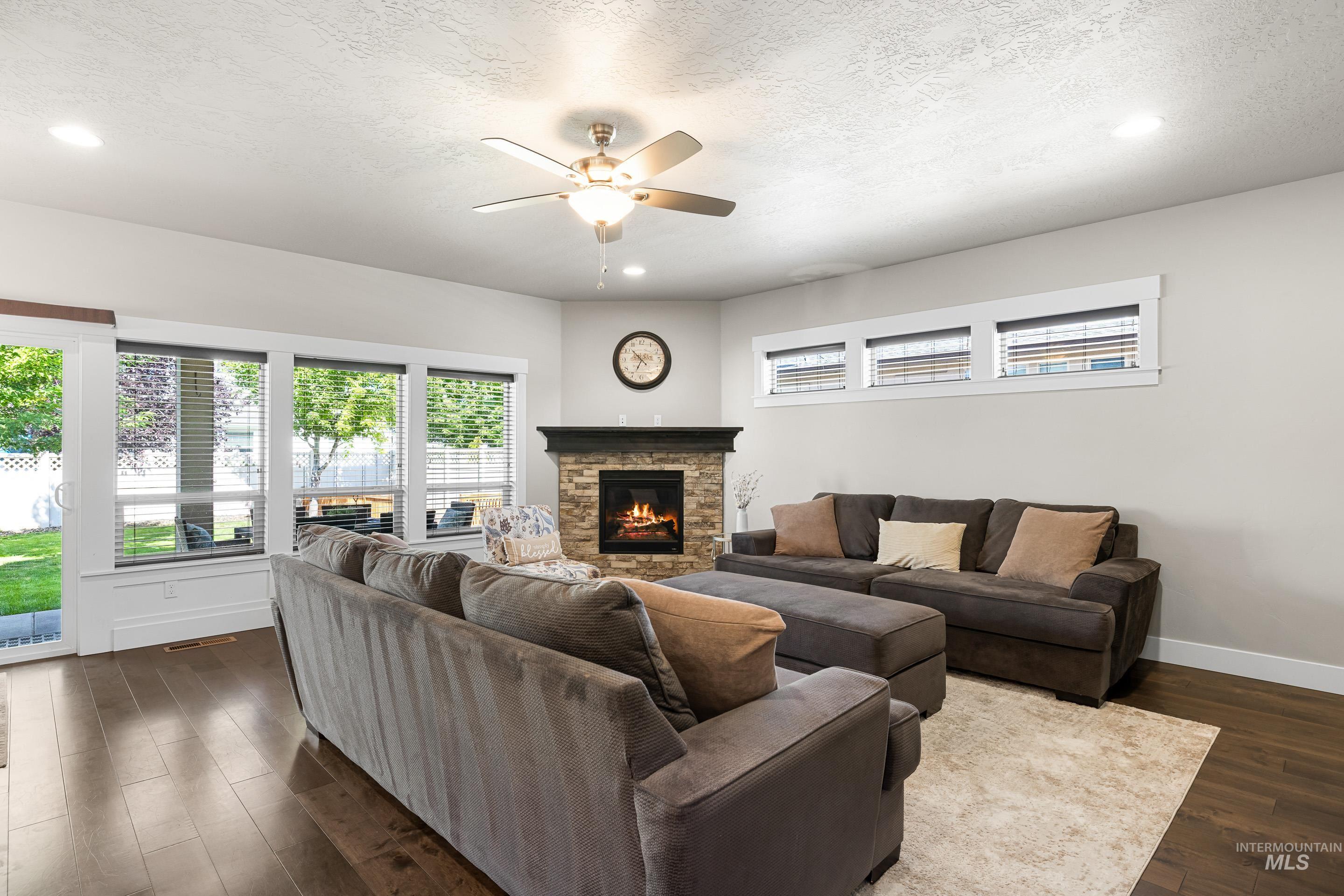 4569 N Tirso Ave, Meridian, Idaho 83646, 3 Bedrooms, 2 Bathrooms, Residential For Sale, Price $619,900,MLS 98962051