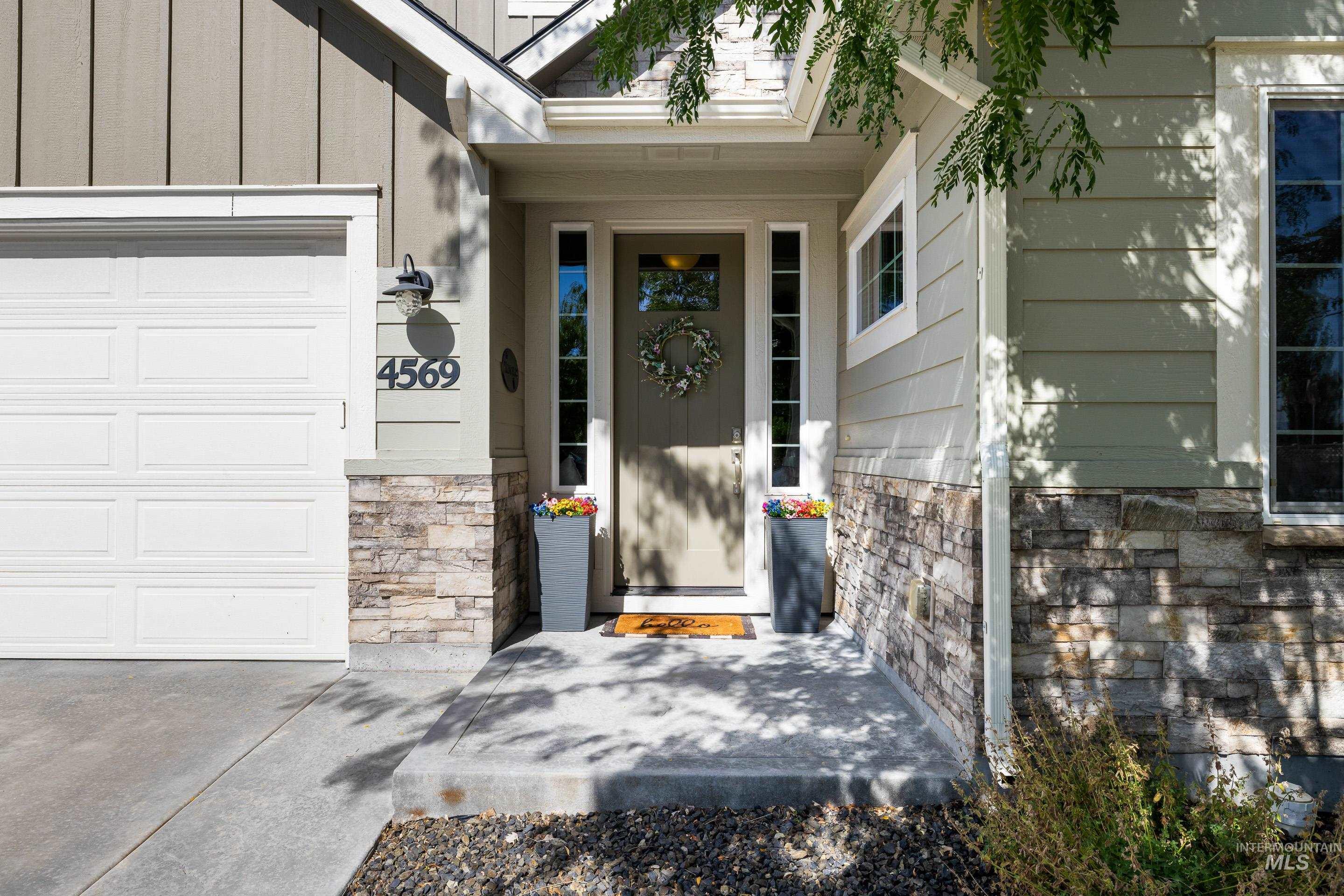 4569 N Tirso Ave, Meridian, Idaho 83646, 3 Bedrooms, 2 Bathrooms, Residential For Sale, Price $619,900,MLS 98962051