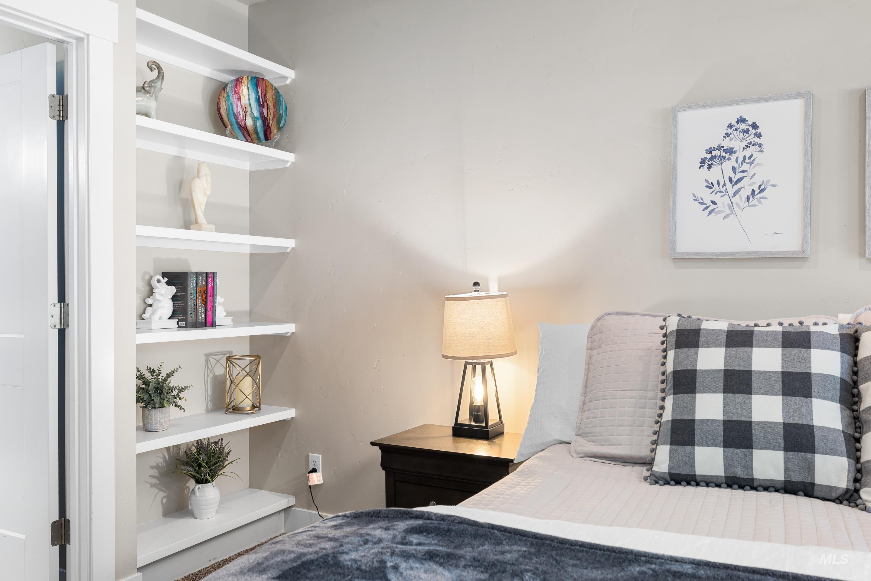 4569 N Tirso Ave, Meridian, Idaho 83646, 3 Bedrooms, 2 Bathrooms, Residential For Sale, Price $619,900,MLS 98962051