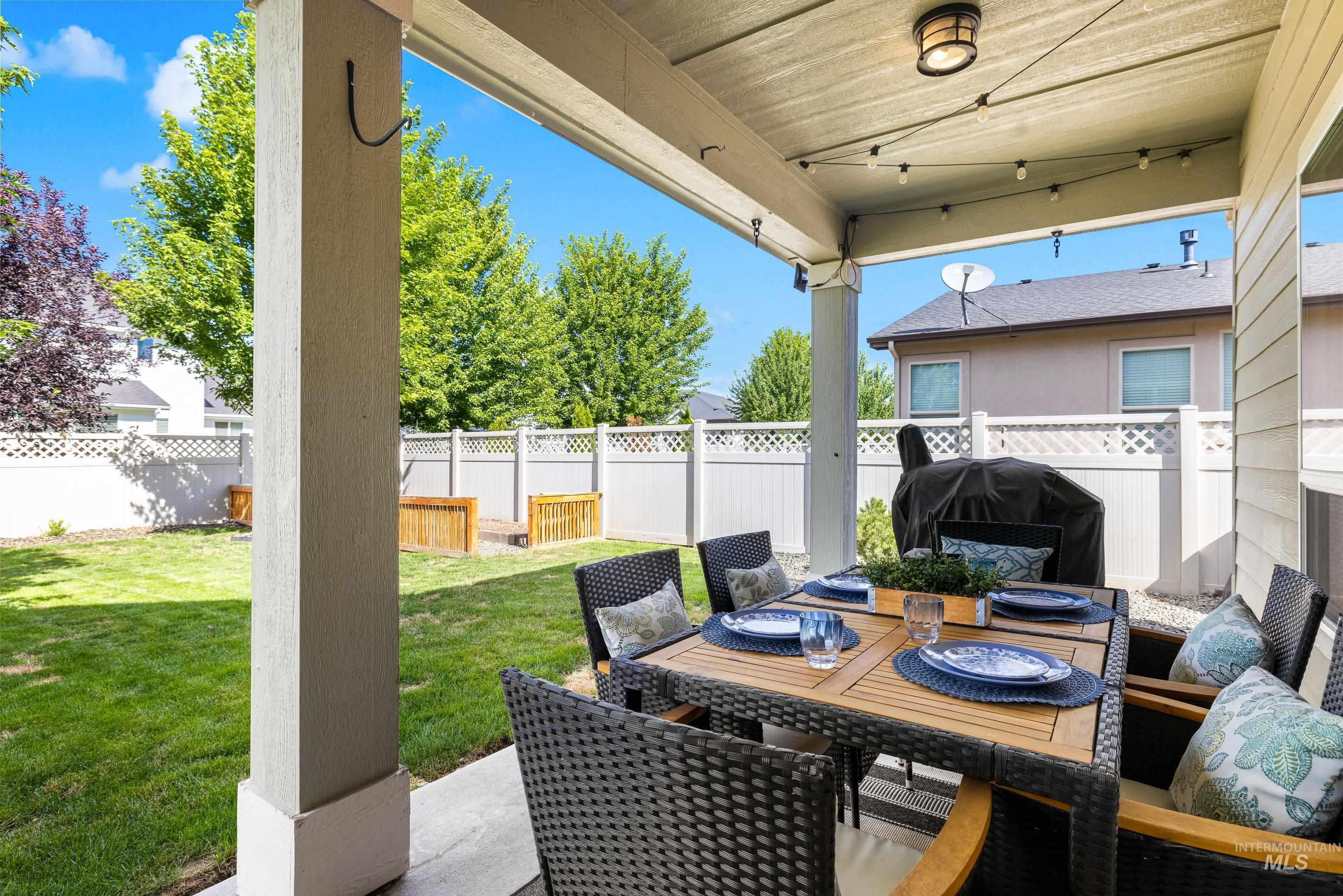 4569 N Tirso Ave, Meridian, Idaho 83646, 3 Bedrooms, 2 Bathrooms, Residential For Sale, Price $639,999,MLS 98962051