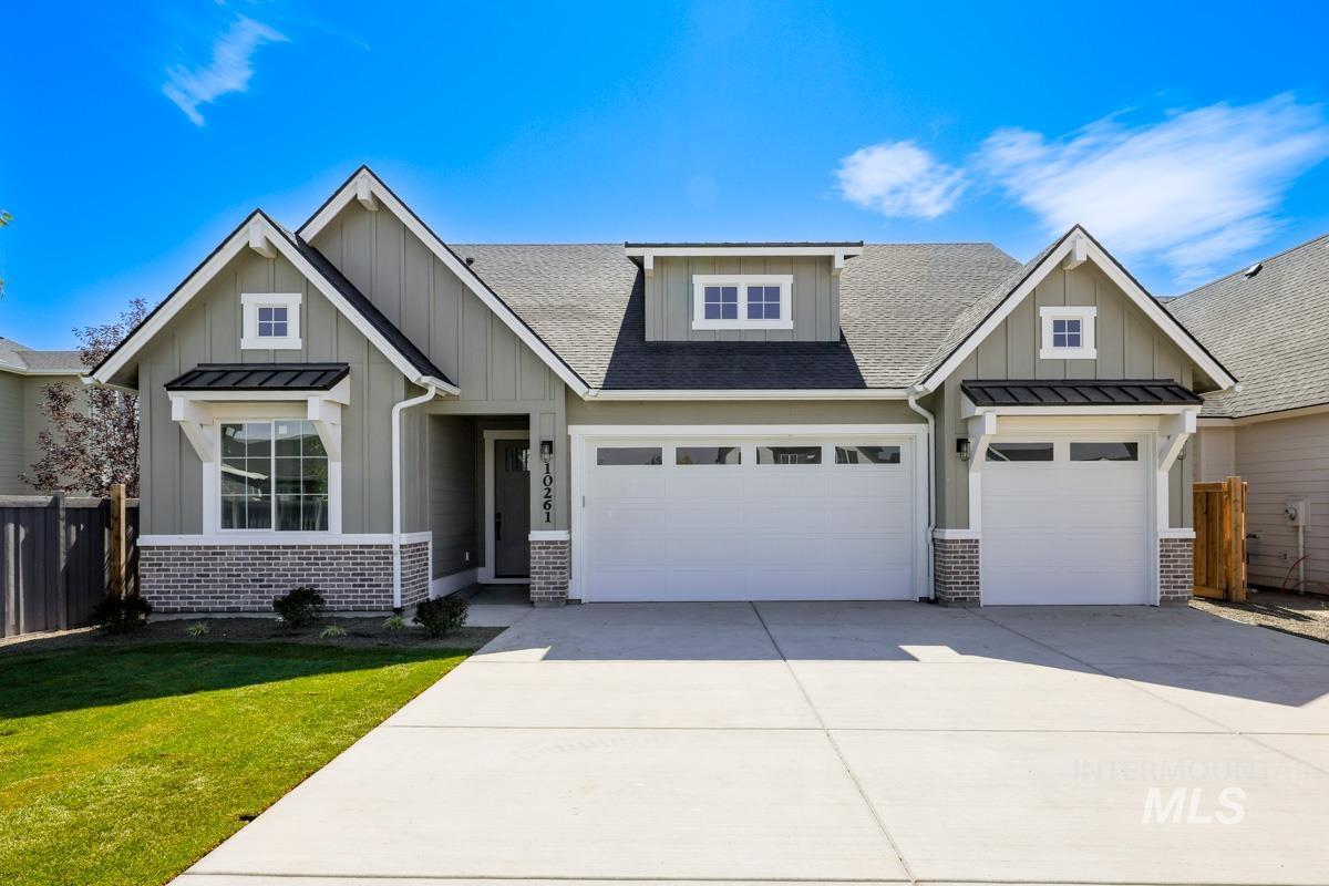 10261 Stony Oak Ct., Nampa, Idaho 83687, 3 Bedrooms, 3 Bathrooms, Residential For Sale, Price $564,900,MLS 98962052