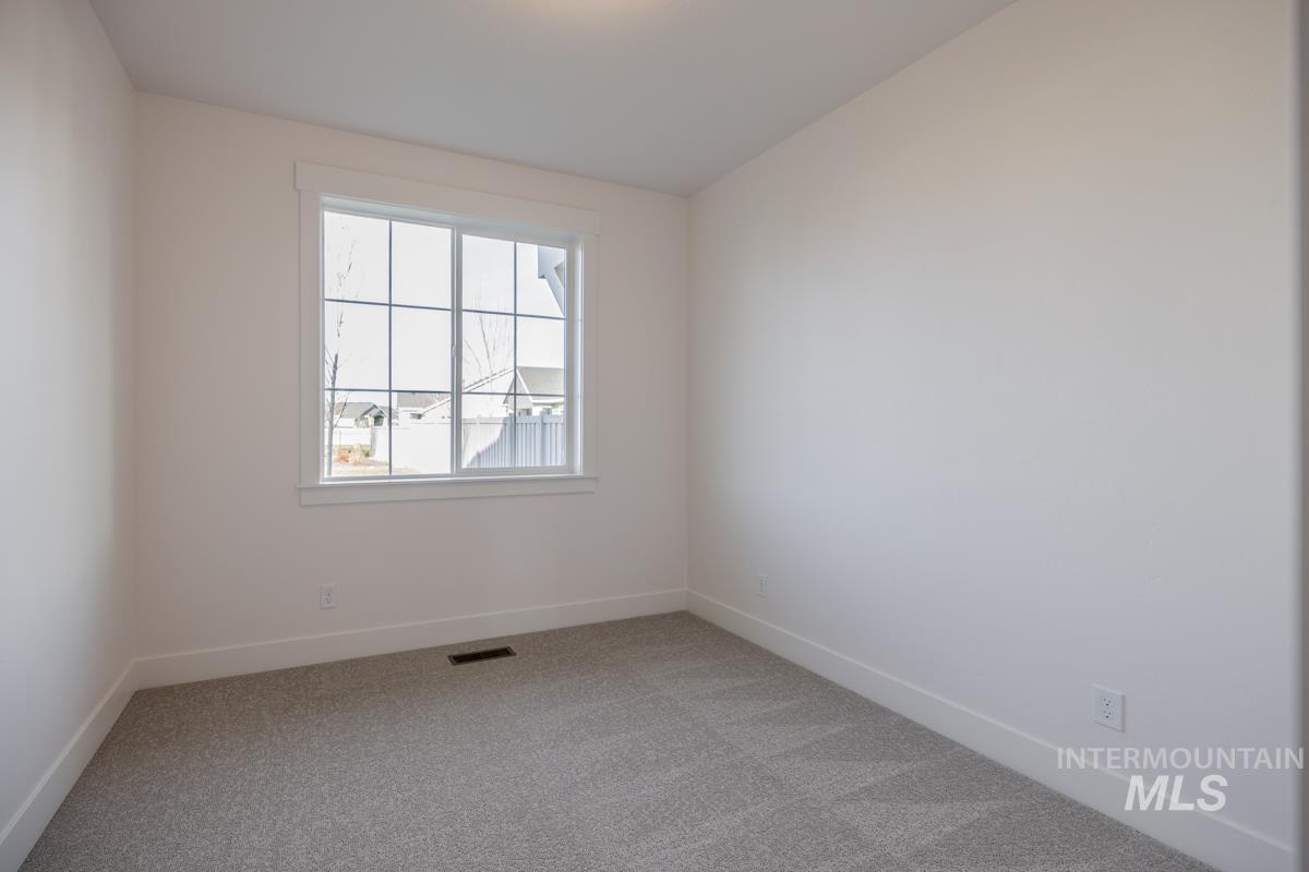 10261 Stony Oak Ct., Nampa, Idaho 83687, 3 Bedrooms, 3 Bathrooms, Residential For Sale, Price $564,900,MLS 98962052