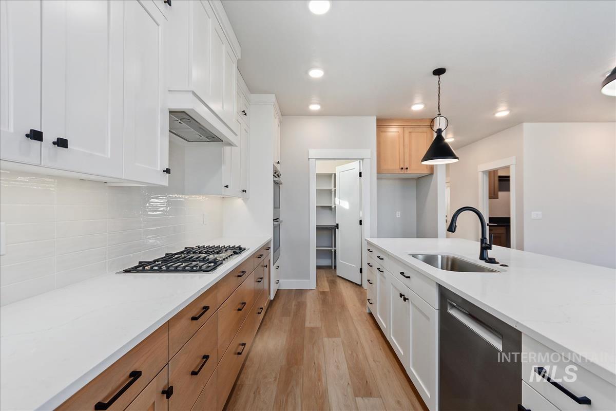 4593 N Alameda Creek Ave, Meridian, Idaho 83646, 4 Bedrooms, 3.5 Bathrooms, Residential For Sale, Price $714,900,MLS 98962055