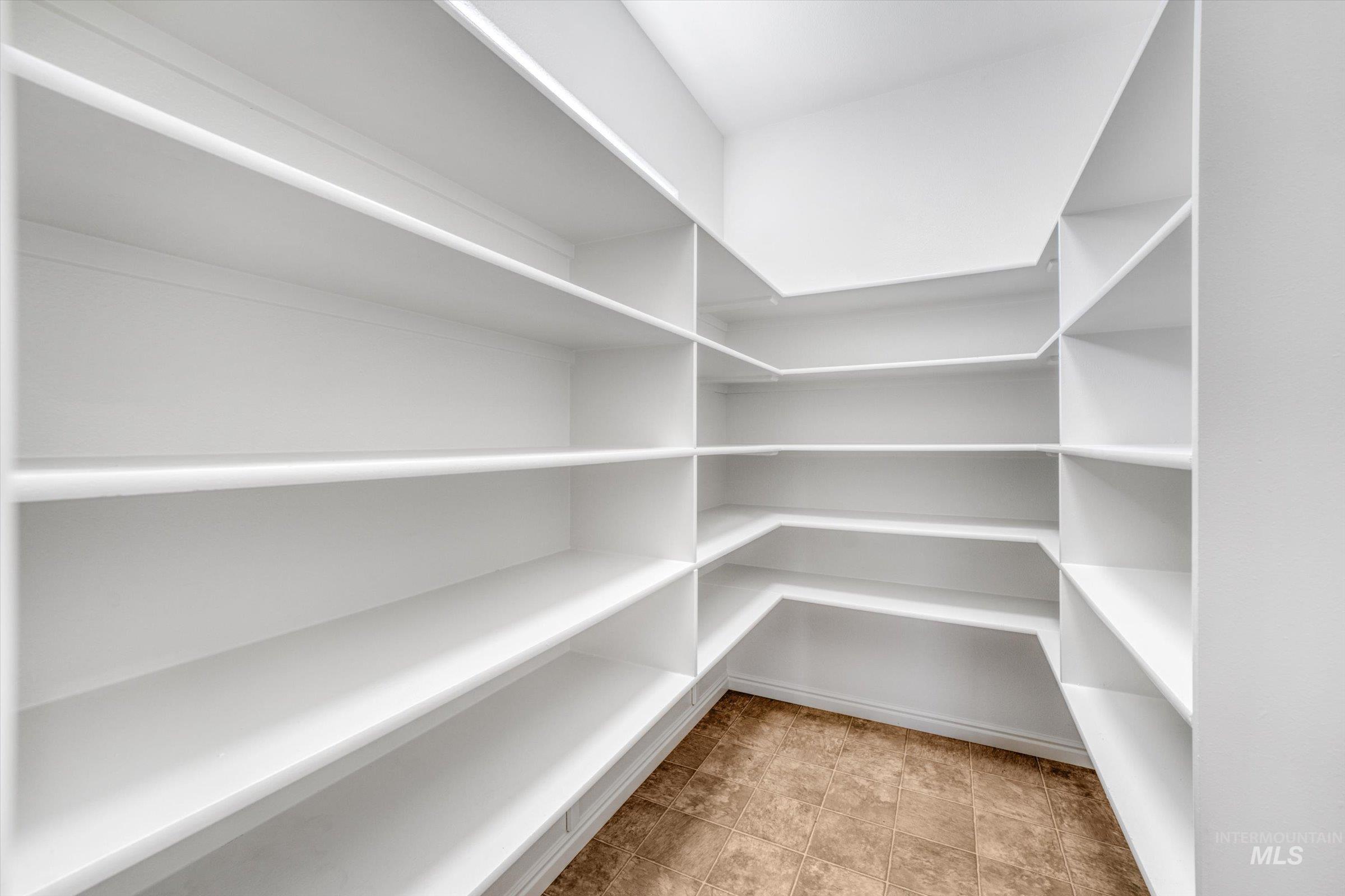 309 S Fernan Lake Way, Star, Idaho 83669, 4 Bedrooms, 2.5 Bathrooms, Residential For Sale, Price $582,400,MLS 98962078