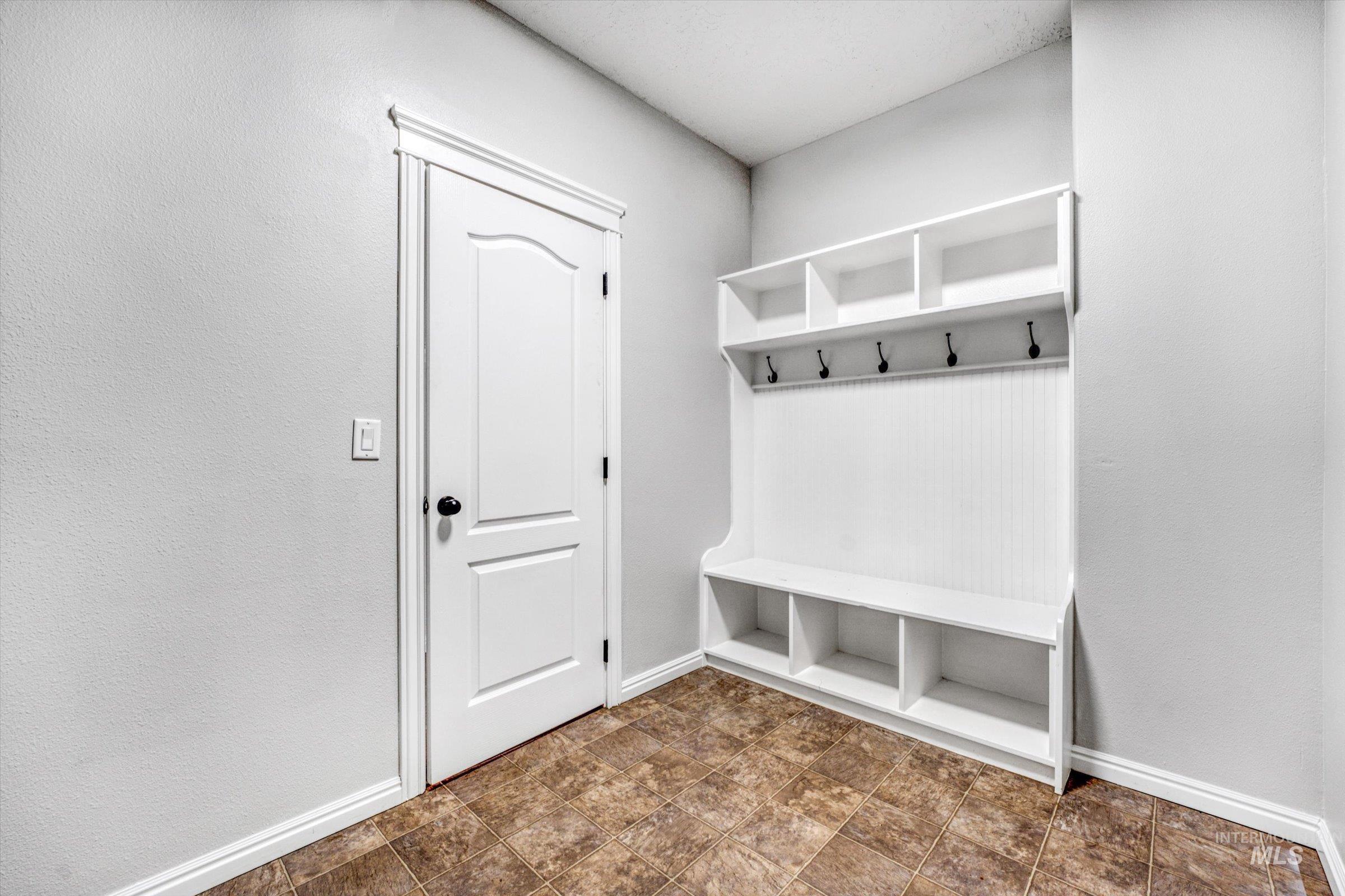 309 S Fernan Lake Way, Star, Idaho 83669, 4 Bedrooms, 2.5 Bathrooms, Residential For Sale, Price $582,400,MLS 98962078