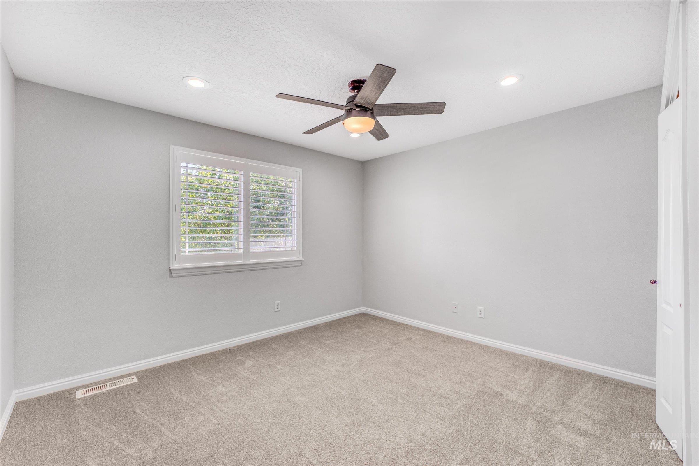 309 S Fernan Lake Way, Star, Idaho 83669, 4 Bedrooms, 2.5 Bathrooms, Residential For Sale, Price $582,400,MLS 98962078