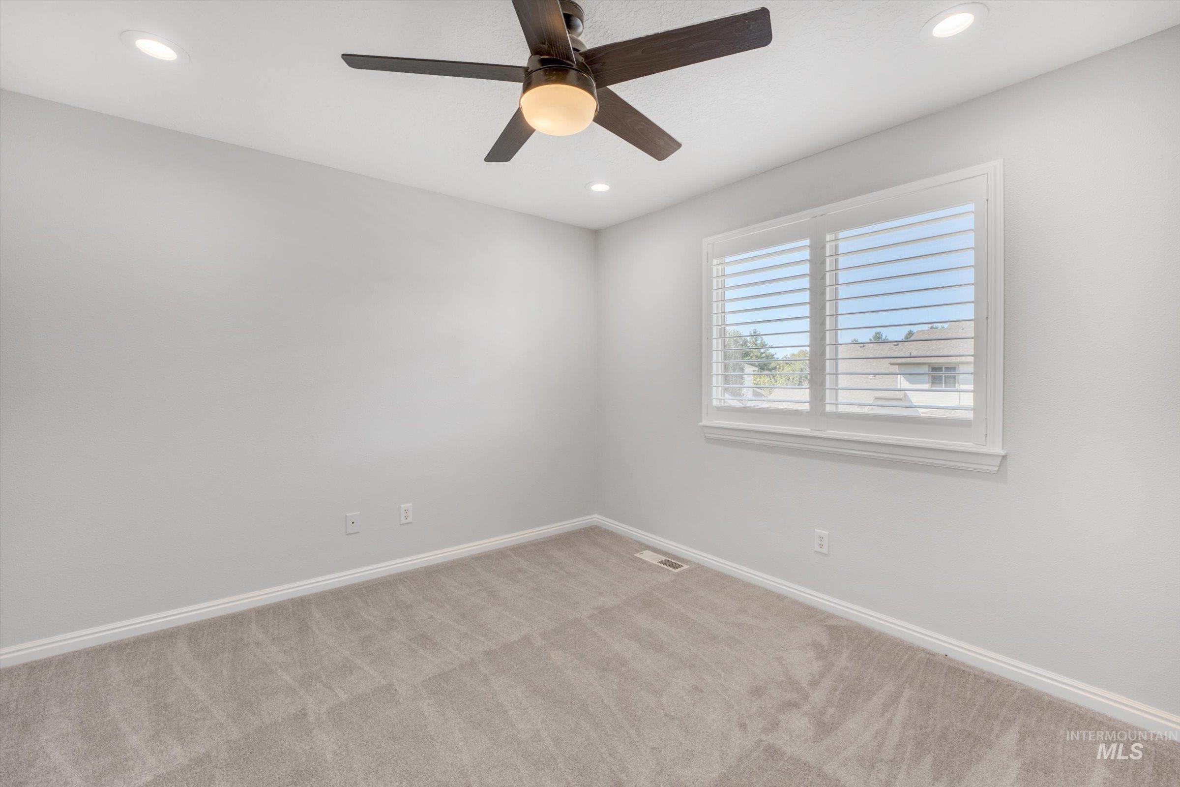 309 S Fernan Lake Way, Star, Idaho 83669, 4 Bedrooms, 2.5 Bathrooms, Residential For Sale, Price $582,400,MLS 98962078