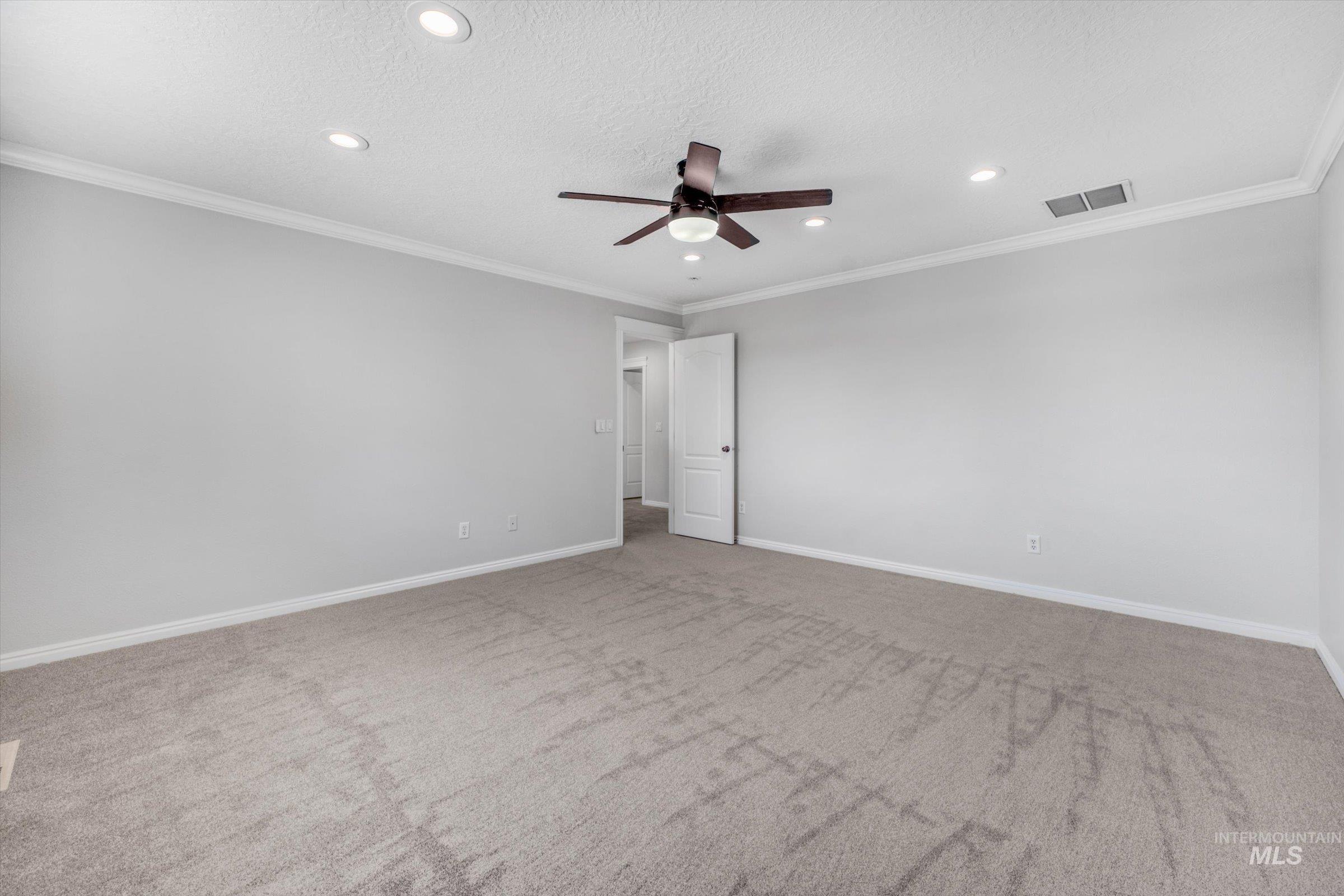 309 S Fernan Lake Way, Star, Idaho 83669, 4 Bedrooms, 2.5 Bathrooms, Residential For Sale, Price $582,400,MLS 98962078