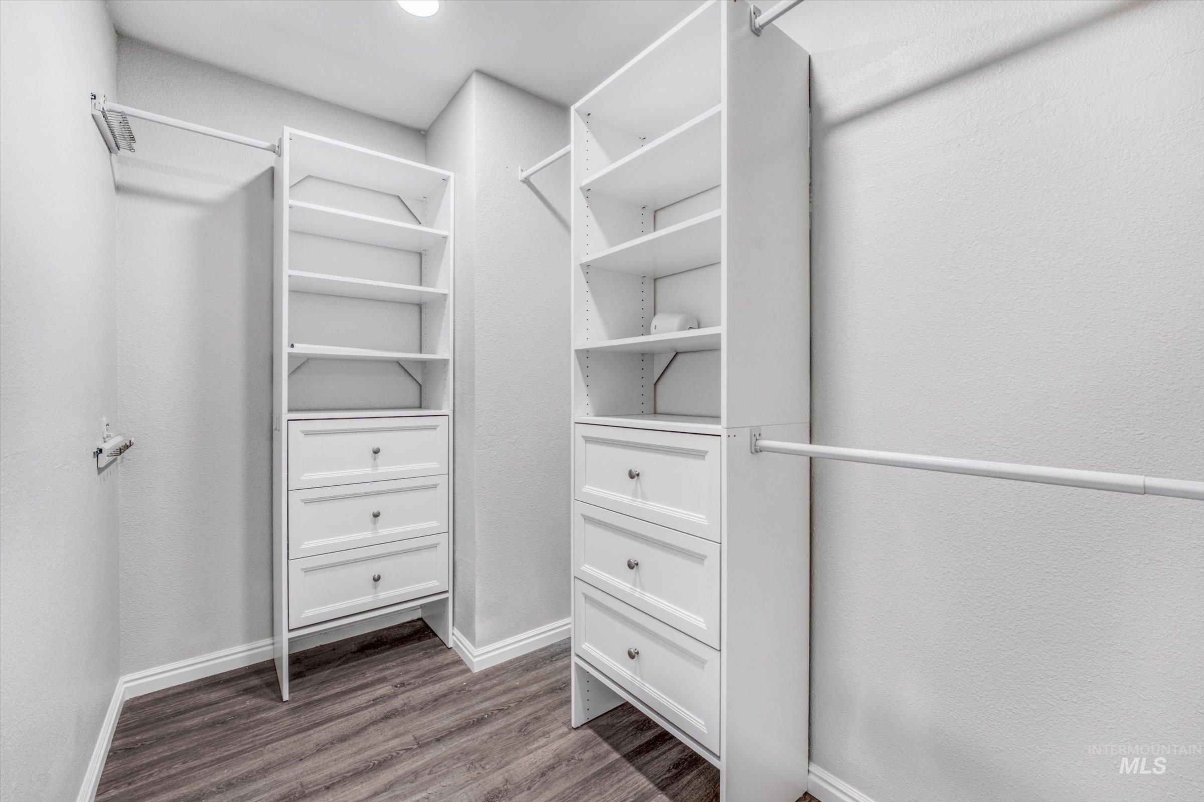 309 S Fernan Lake Way, Star, Idaho 83669, 4 Bedrooms, 2.5 Bathrooms, Residential For Sale, Price $582,400,MLS 98962078