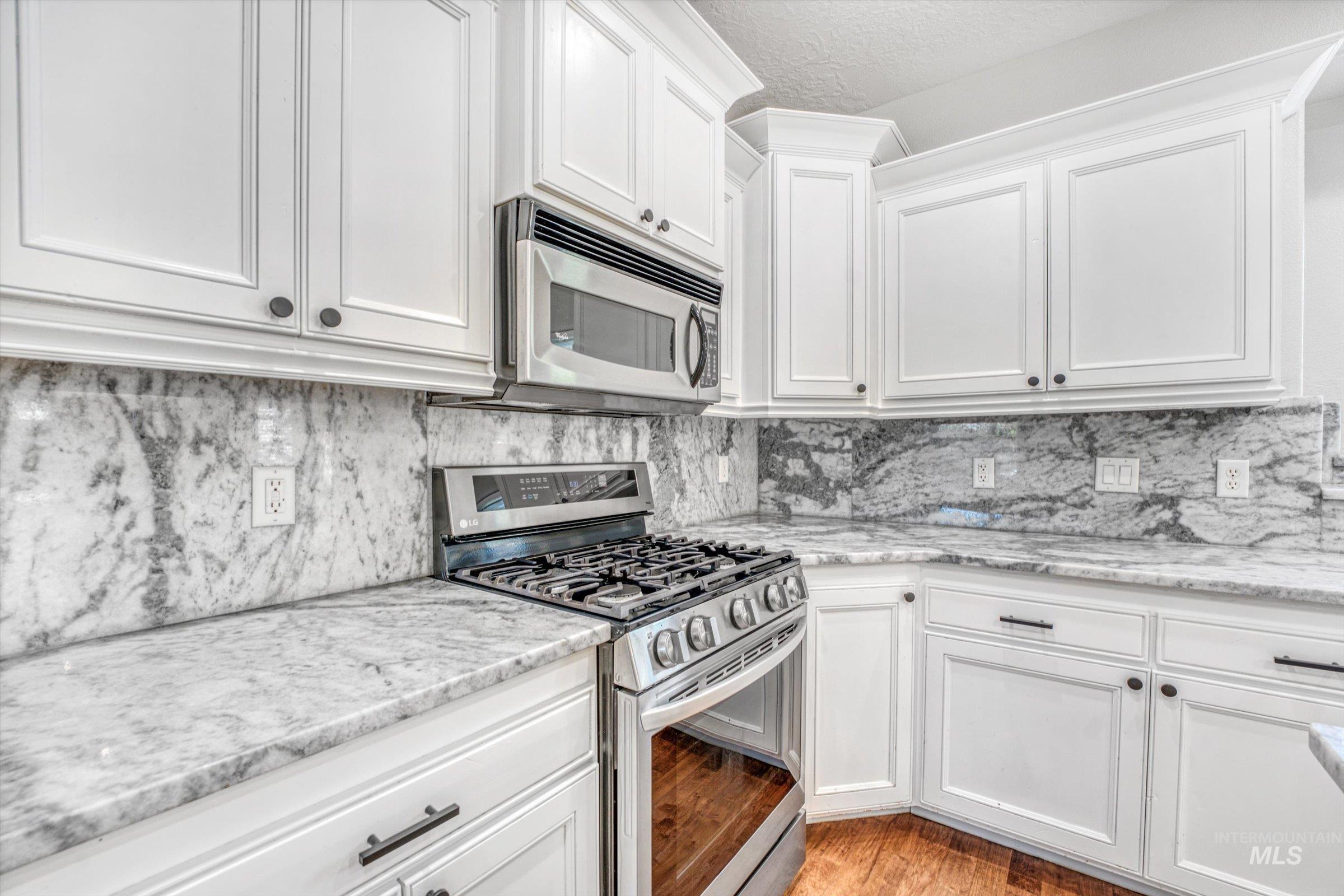 309 S Fernan Lake Way, Star, Idaho 83669, 4 Bedrooms, 2.5 Bathrooms, Residential For Sale, Price $582,400,MLS 98962078