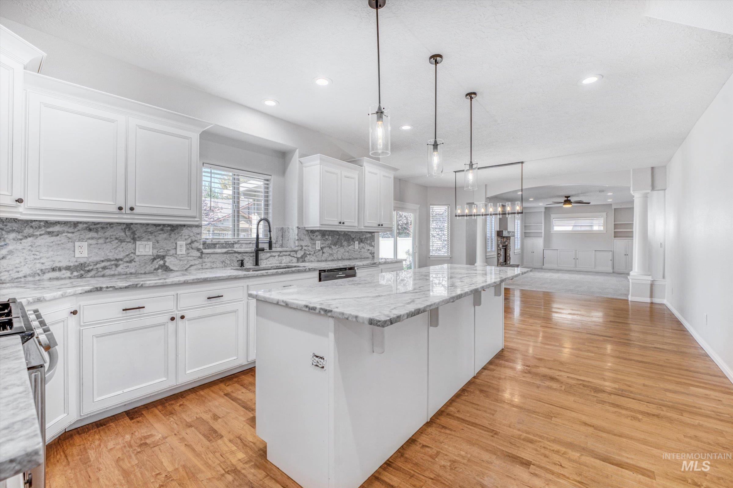 309 S Fernan Lake Way, Star, Idaho 83669, 4 Bedrooms, 2.5 Bathrooms, Residential For Sale, Price $582,400,MLS 98962078