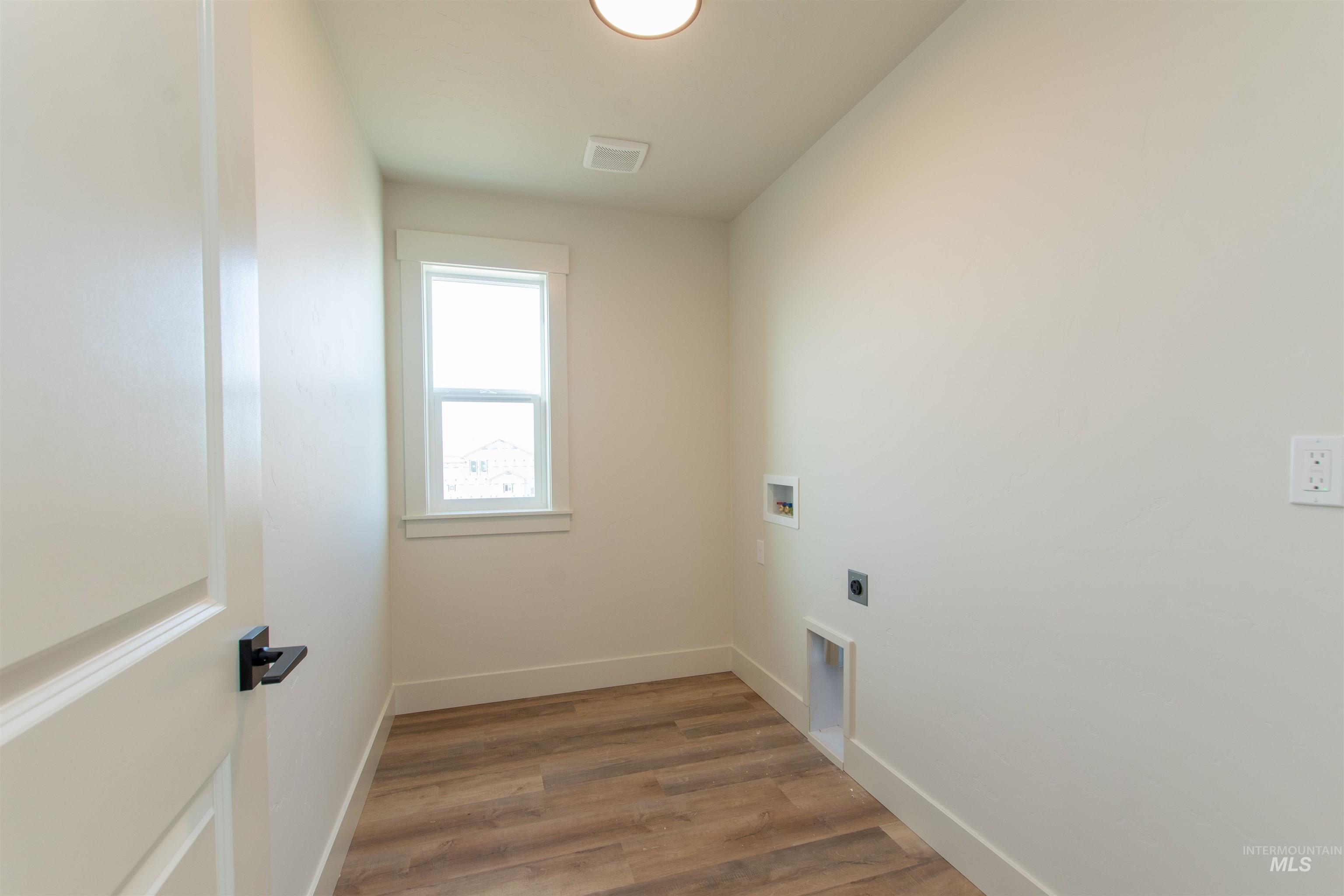 410 Mayfield Springs Blvd, Boise, Idaho 83716, 4 Bedrooms, 2.5 Bathrooms, Residential For Sale, Price $460,000, 98962081